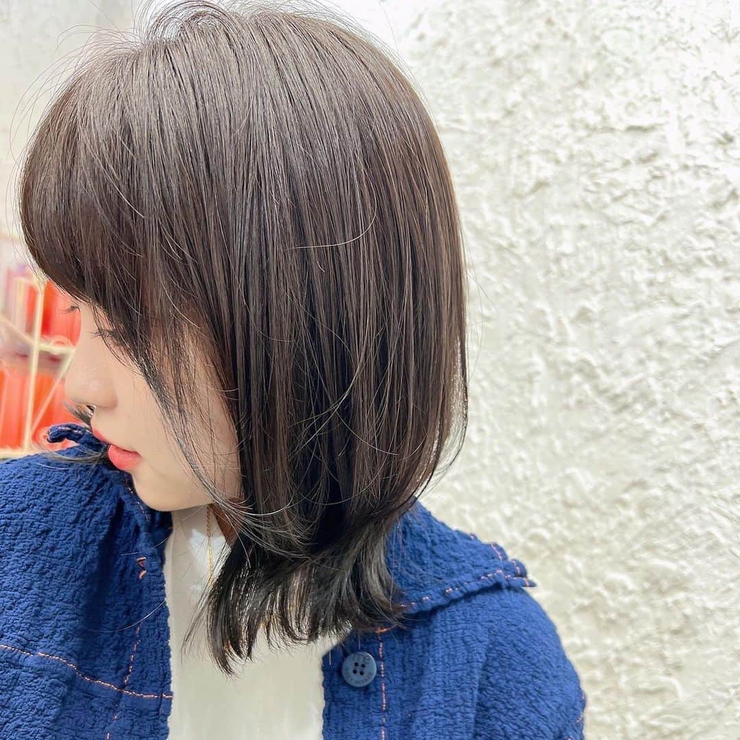 大原優乃さんのインスタグラム写真 - (大原優乃Instagram)「ㅤㅤㅤㅤㅤㅤㅤㅤㅤㅤㅤㅤㅤ ブラウンヘアーの自分に やっと見慣れてきたところで、、 お仕事の為に黒染めしてきました！はやい！笑 2、3枚目が黒髪🤔💭」5月27日 21時38分 - yuno_ohara