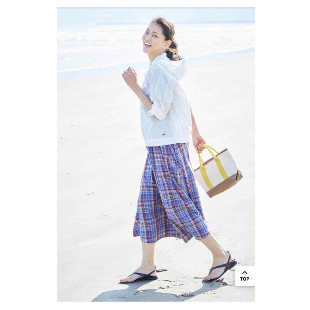前田典子さんのインスタグラム写真 - (前田典子Instagram)「#初夏　#海 @crocodile_jp  #クロコダイル🐊 #夏ファッション #夫婦で　#出演してます #50.60喜んで😊」5月28日 10時43分 - maenorichang