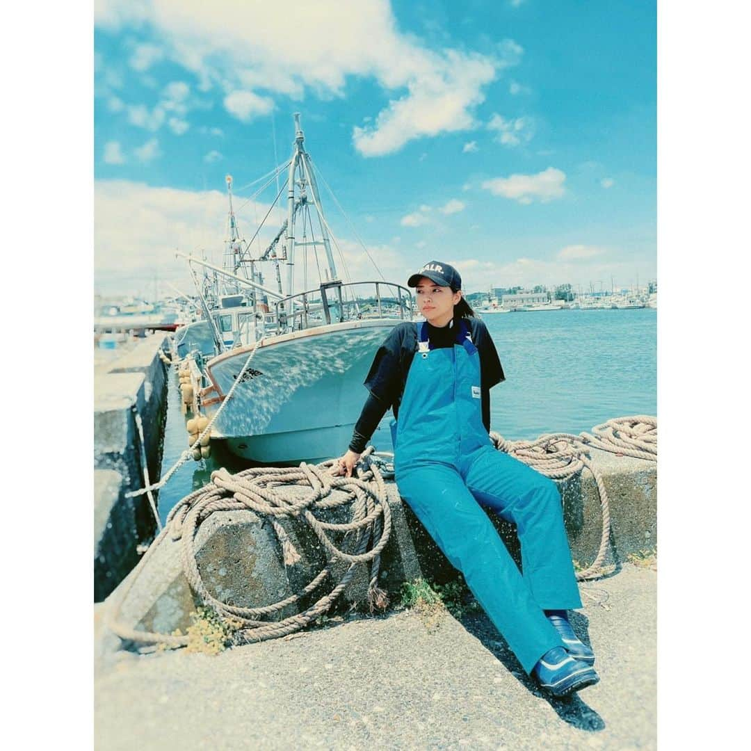 水崎綾女さんのインスタグラム写真 - (水崎綾女Instagram)「🎣🎣🎣  #🎣 #釣り #釣りガール  #釣り女子 #つり #🐟  #fishing #fishinglife #漁港 #港」5月28日 19時28分 - misakiayame