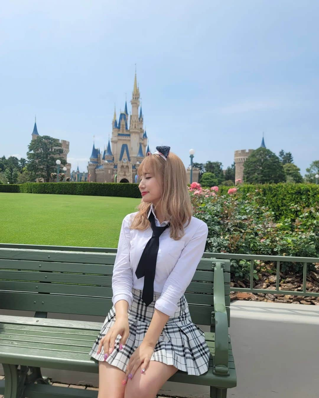 黛実希さんのインスタグラム写真 - (黛実希Instagram)「@tokyodisneyresort_official 🏰👠🤍 制服ディズニー写真どんどん投稿していっちゃう🫶🏻  📍CHOA ONNIラフォーレ原宿校 ラフォーレ原宿 B1 🚃JR原宿駅/明治神宮前駅/表参道駅  #101匹わんちゃん#101匹わんちゃんコーデ#制服ディズニー#ディズニーコーデ #ディズニー好きな人と繋がりたい#ディズニーランド#disneyland#ディズニーカチューシャ #choa_japan#choa#choajapan#制服レンタル#韓国制服レンタル#韓国制服#制服コーデ#制服#制服プリ#渡韓ごっこ#韓国っぽ#ラフォーレ原宿#原宿#디즈니랜드#교복샷#교복스타그램#교복#韓国ヘア#韓国コスメ#韓国メイク#韓国好きな人と繋がりたい #schooluniform」5月29日 13時33分 - candymiiiki