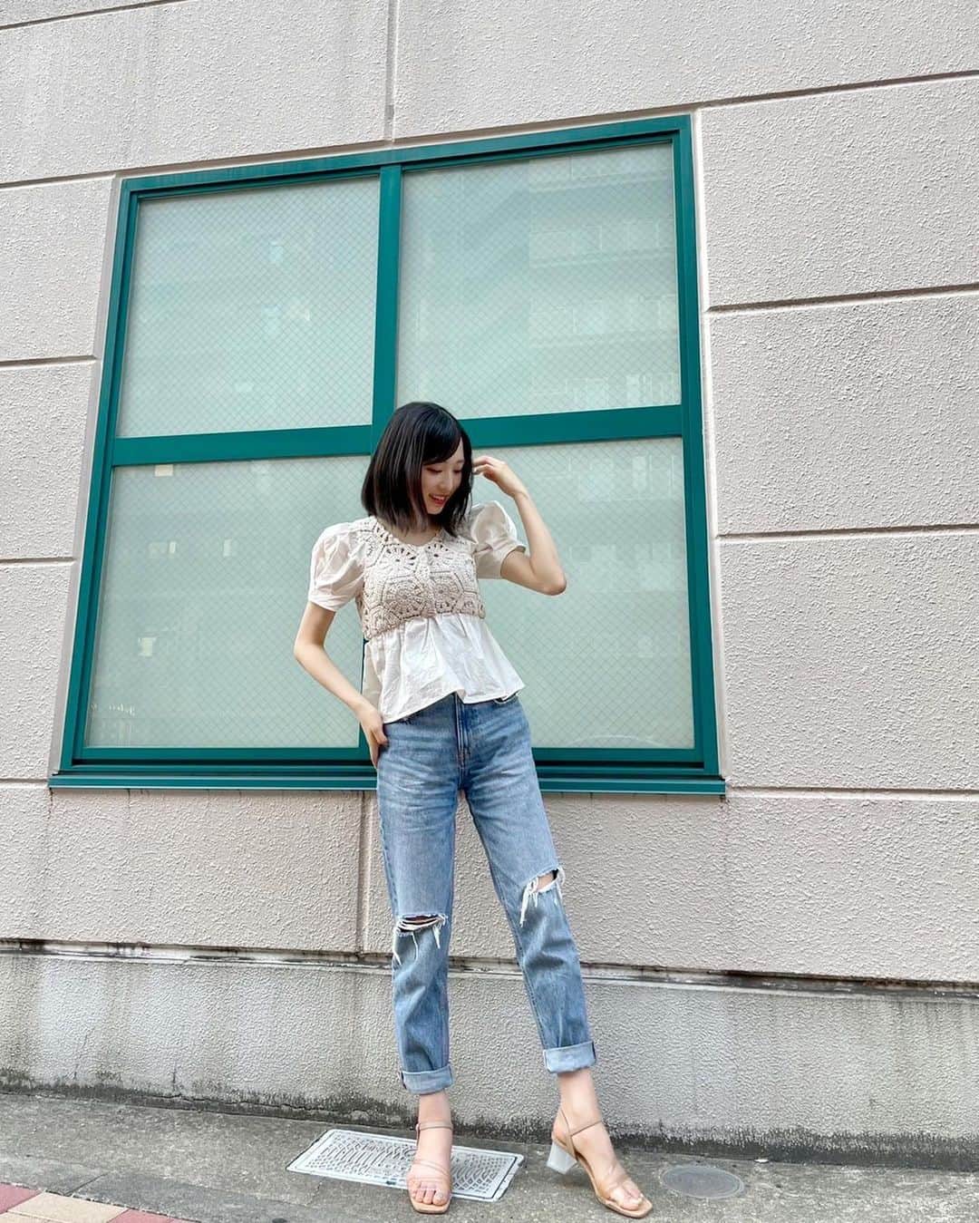 小栗有以さんのインスタグラム写真 - (小栗有以Instagram)「夏っぽい服になってきた。🌞🤍  #オンラインお話し会 #ジーパン #code #fashion」5月29日 20時48分 - yuioguri_1226