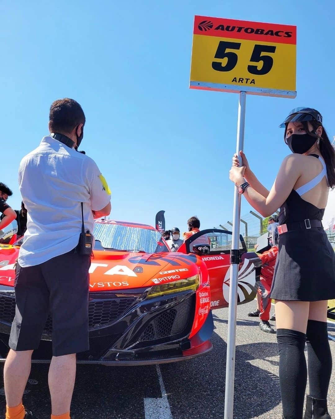 御子柴かなさんのインスタグラム写真 - (御子柴かなInstagram)「#SUPERGT Rd.3 鈴鹿　決勝お疲れ様でした〜🙌  8号車7位、55号車10位という結果になり2台ともポイント獲得しました🏎🏁  初のグリッドボードから始まり、最後までハラハラドキドキのレースでした🫣  皆さん沢山の応援ありがとうございました🫶  次戦は少し空いて8月の富士スピードウェイです！💪」5月29日 21時22分 - kanakana2510