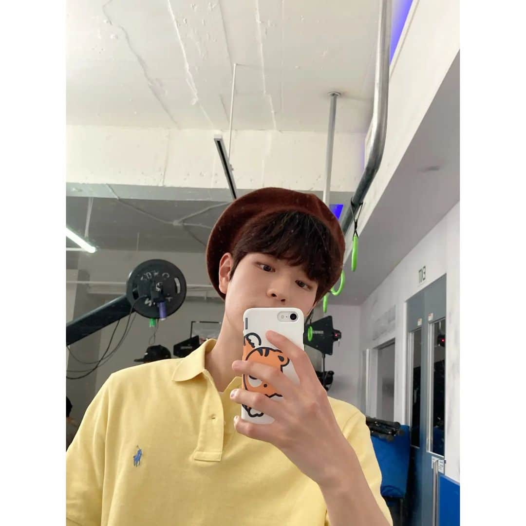 Stray Kidsさんのインスタグラム写真 - (Stray KidsInstagram)「폼폼푸린? 💛🤎  #승스타그램」5月29日 21時22分 - realstraykids