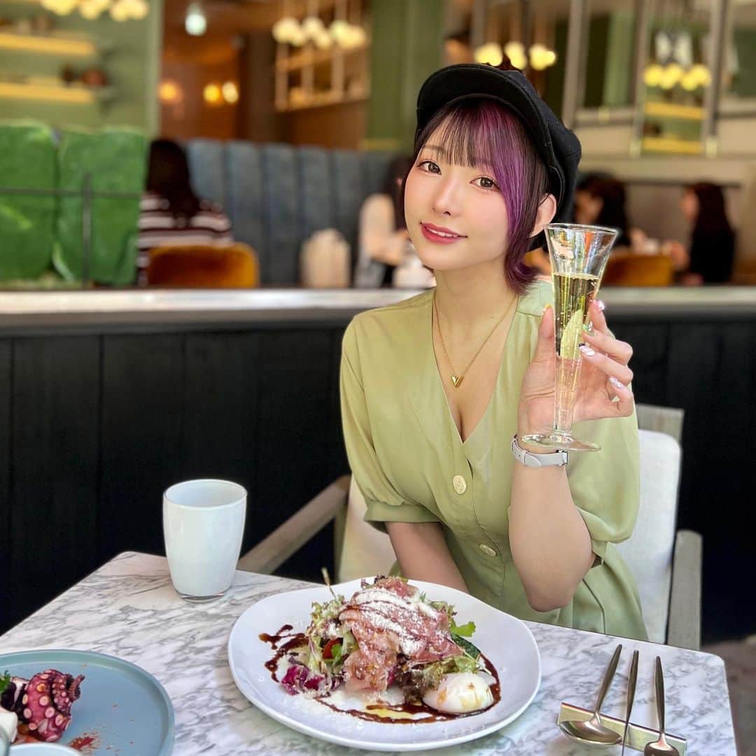 えっちゃんさんのインスタグラム写真 - (えっちゃんInstagram)「. lunch🍽 . .  #gentledining #lunch #青山ランチ #表参道ランチ #ランチ #東京グルメ」5月29日 22時04分 - ecchan_bom2