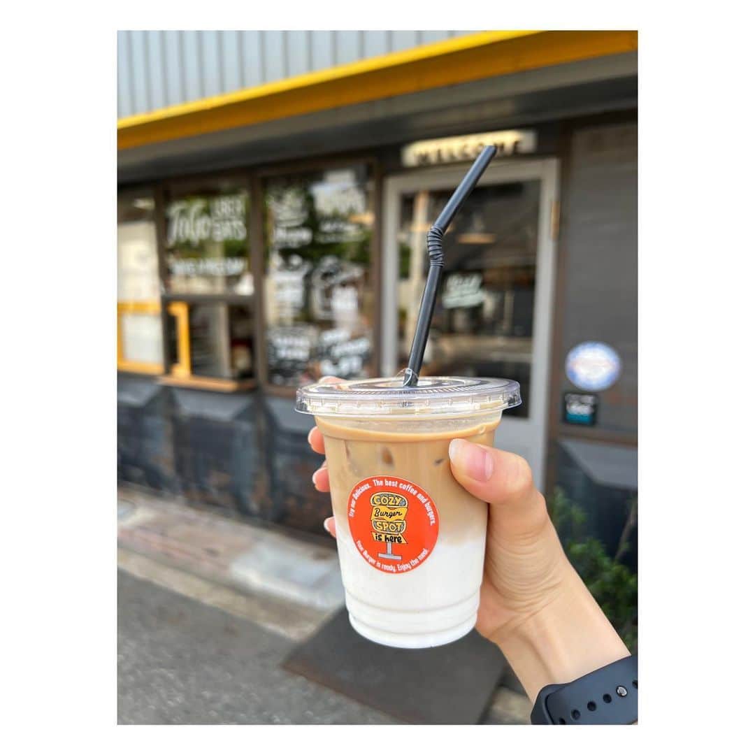 桃果さんのインスタグラム写真 - (桃果Instagram)「撮休で大阪満喫🐙  関西出身のメイクさんに教えてもらったコーヒーを どうしても飲みたくて！行ってきた♡  とっても大きなビリケンさんにも 出会ったから4ショット。 （顔がだんだん似てる…？）  撮影で来てるのに完全に旅行気分！笑 パワーチャージできたっ♪」5月30日 10時33分 - momoka_825_