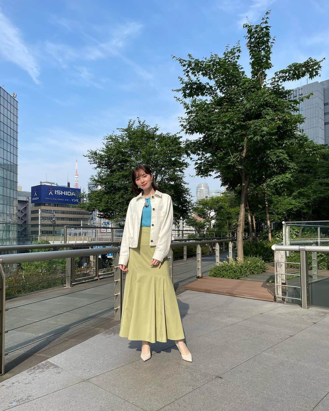 マーシュ彩さんのインスタグラム写真 - (マーシュ彩Instagram)「昨日今日と暑かったですね！ 急な暑さで体調崩さないように気をつけてくださいね😌  #zip衣装」5月30日 17時57分 - ayamarshofficial