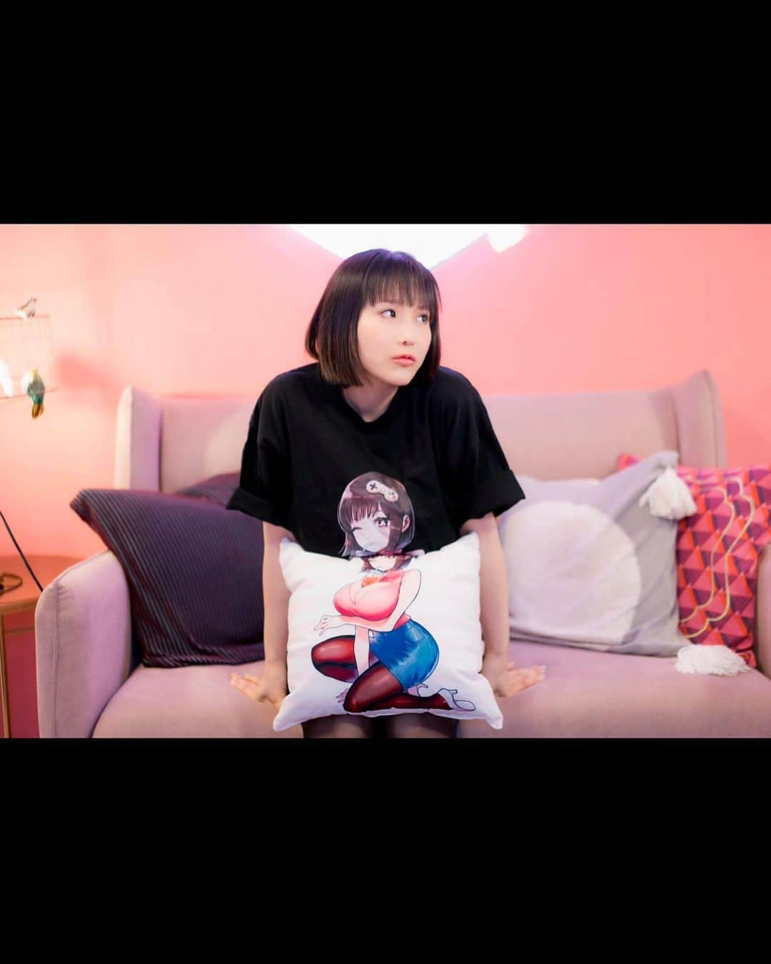 澁谷果歩さんのインスタグラム写真 - (澁谷果歩Instagram)「I got to work with my favorite manga artist and shop🙌  Check out Kaho Shibuya × Yukiko Nozawa × Village Vanguard merch in "collab" on my profile💗  ヴィレヴァンさんで野澤ゆき子先生とのコラボ商品が予約販売中です！嬉しい！！」5月30日 18時31分 - shibukaho