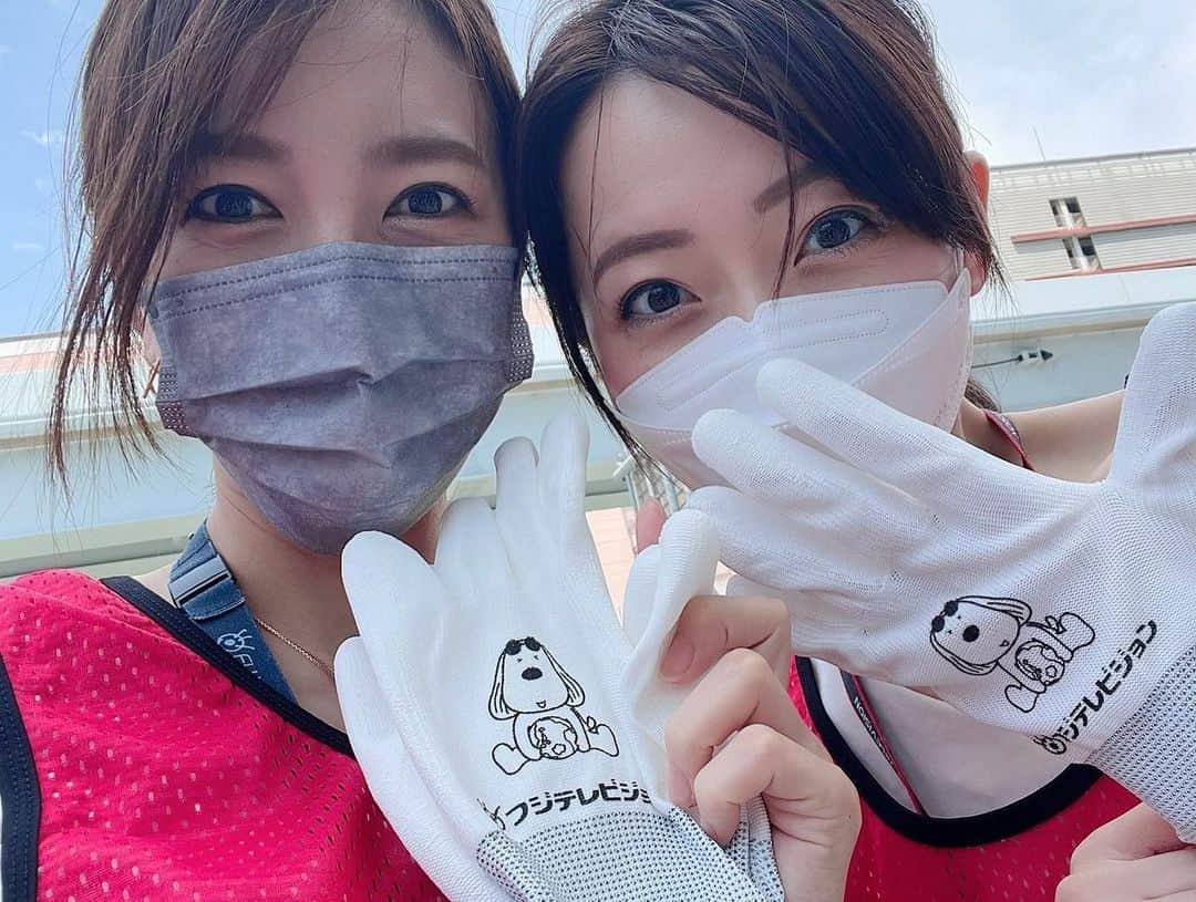 内田嶺衣奈さんのインスタグラム写真 - (内田嶺衣奈Instagram)「今日5月30日は… ご　み　ゼロ　の日！！  というわけで 青空のもとみんなでお台場でゴミ拾いをしてきました😊  なんと、サザエさんも一緒でした🥰✨🐚 爽やかな装いで登場したサザエさん。 仕草がとっても可愛かった、、、🤭🧡 (写真7枚目をご覧ください💕)  私が拾ったゴミの中で1番多かったのは、タバコの吸い殻でした😣💦  久々にゴミ拾いを行いましたが、 拾い始めるとついつい夢中になってしまいました👀  日常の些細な心がけから、、 少しでもごみゼロに近付いていきますように🕊  #530 #ごみゼロの日 #CSR #楽しくアクションSDGs #お台場 #ゴミ拾い #本日のアナ室参加メンバー💁‍♀️ #遠藤玲子 アナ(久々にお会い出来ました❣️) #榎並大二郎　アナ #小澤陽子 アナ #海老原優香 アナ そして #新人アナウンサー✨ #勝野健 アナ #岸本理沙 アナ #皆さま宜しくお願い致します😊」5月30日 20時33分 - reina.uchida