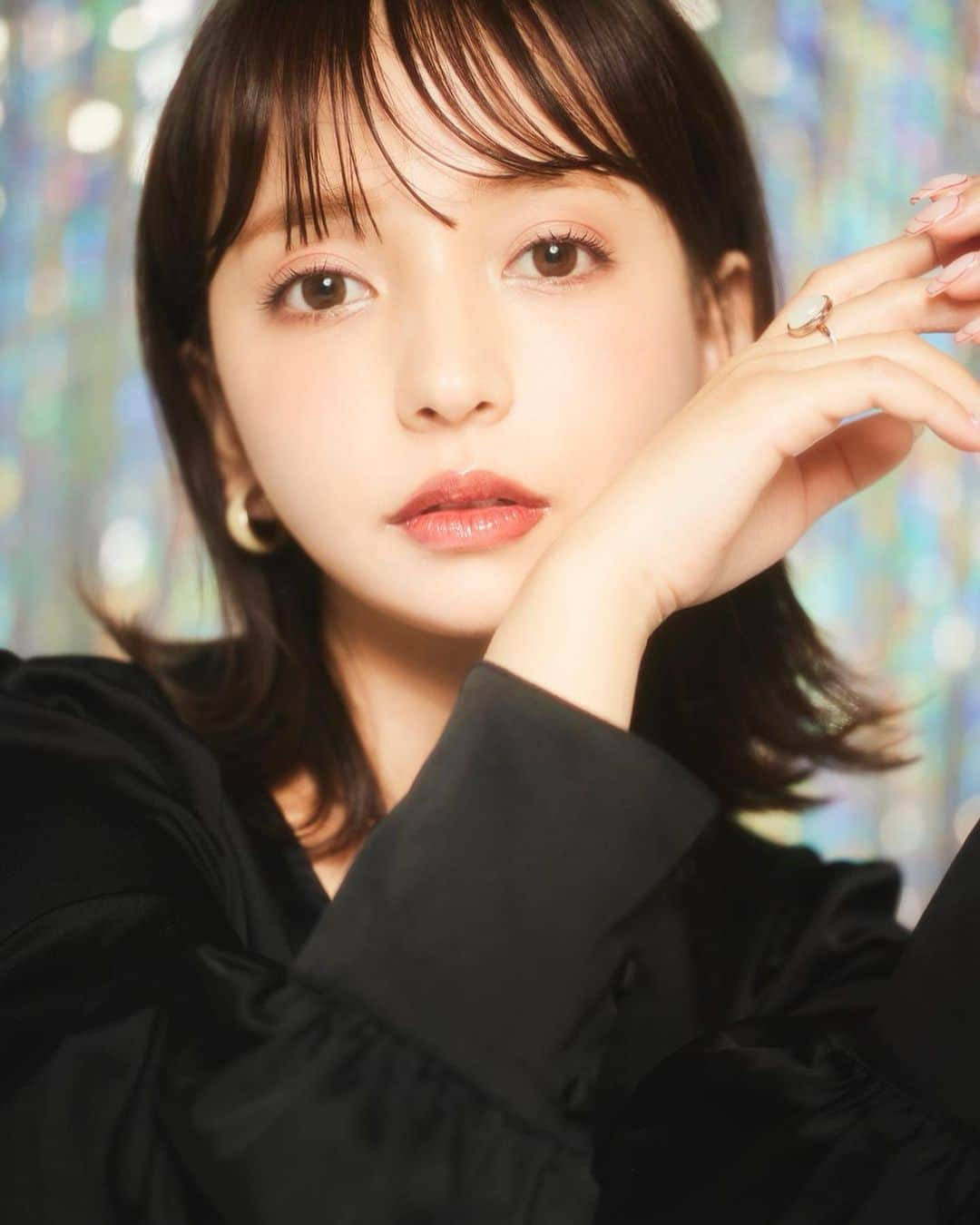 平尾優美花（ゆみちぃ）さんのインスタグラム写真 - (平尾優美花（ゆみちぃ）Instagram)「ビューティ撮っていただきました📸💄 @bunbun_1031 @hairmake_satomi_katsuragi はじめましてのおふたり、とってもたのしかった〜！！  何枚目がいいかなぁ？」5月30日 20時59分 - hirao_yumika