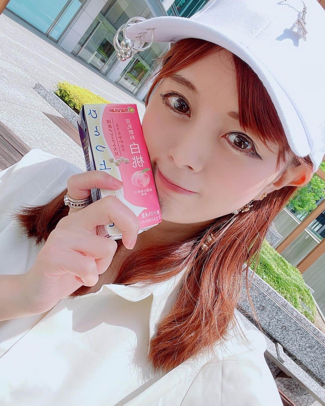 satomiさんのインスタグラム写真 - (satomiInstagram)「👁💆🥤 ・ 暑い…☀️ イメチェン✌️分かるかな？ ・ （@kirari_hbl）様でまつ毛パーマしてもらいました💕これから汗かく時期でメイク落ちがちだけどこれで安心😊 ・ すっぴんでも自信もてそうです笑 ・ 水分補給に買ったマルサン豆乳が 美味しかった🍑🍑 ・ PR @kirari_hbl #theeyebrow  #ザアイブロウ  #東京サロン  #眉毛サロン  #ハリウッドブロウリフト  #パリジェンヌラッシュリフト  #美眉スタイリング @marusanai_official #マルサン豆乳 #soy活動 #飯田橋美容   #飯田橋グルメ #飯田橋ディナー #飯田橋ランチ #マツエク #まつ毛パーマ #目元美容 #すっぴん #韓国風メイク #韓国スキンケア #韓国グルメ」5月31日 16時33分 - saatoomii47