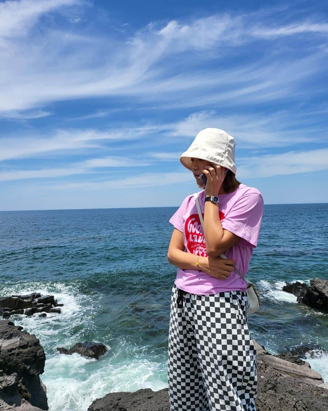 イ・ボミさんのインスタグラム写真 - (イ・ボミInstagram)「- jeju🌊💖」5月31日 16時56分 - bomee.lee