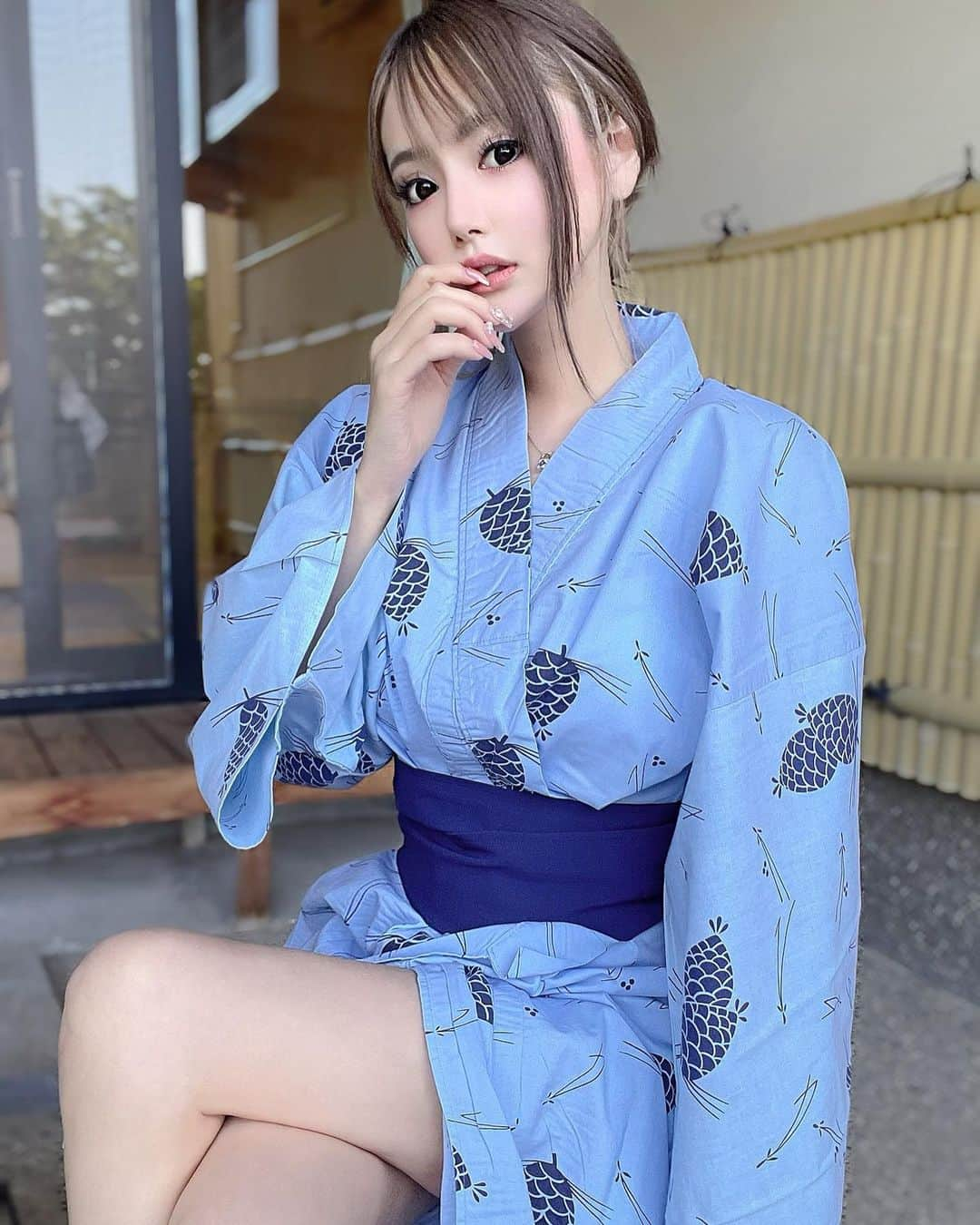 葉月芽生さんのインスタグラム写真 - (葉月芽生Instagram)「👘×♨  脚とおっぱいどっち派？😍💓  #leg  #yukata  #hotsprings  #脚  #浴衣」5月31日 18時53分 - mei_hazuki