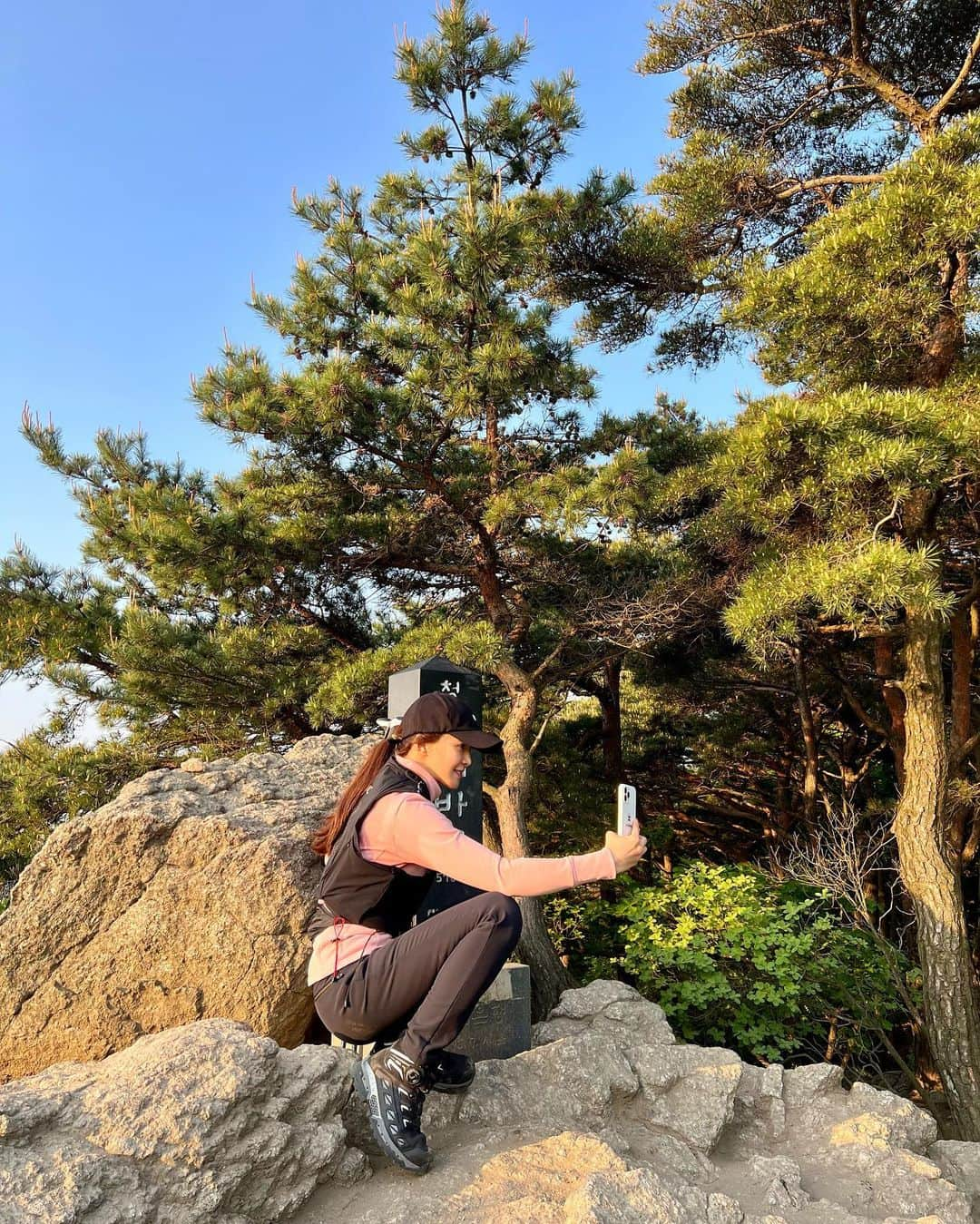 イ・シヨンさんのインスタグラム写真 - (イ・シヨンInstagram)「1일1산🍀」5月31日 22時58分 - leesiyoung38