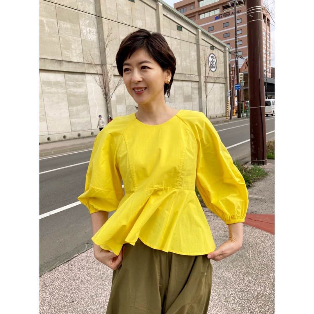 中山忍さんのインスタグラム写真 - (中山忍Instagram)「いつかまた✨  おいしかった！ 楽しかった！ 満喫しました〜😋  #とれたて美味いもの市 #ある日の撮影風景 ブラウス、パンツ @ottodame_jp #オットダム シューズ @vege.official #べじぐつ」6月1日 11時23分 - _shinobu_nakayama_