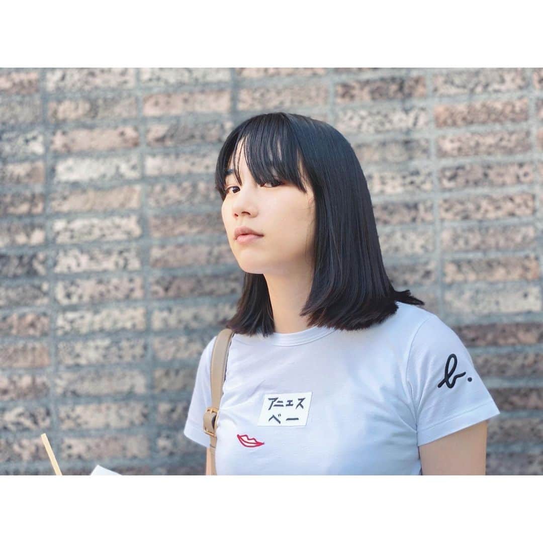 のん（能年玲奈）さんのインスタグラム写真 - (のん（能年玲奈）Instagram)「POP UP SHOPで、ワッペンを付けてもらったTシャツ。 アニエスベー😛 #agnesbjapan #agnesb」6月1日 22時07分 - non_kamo_ne