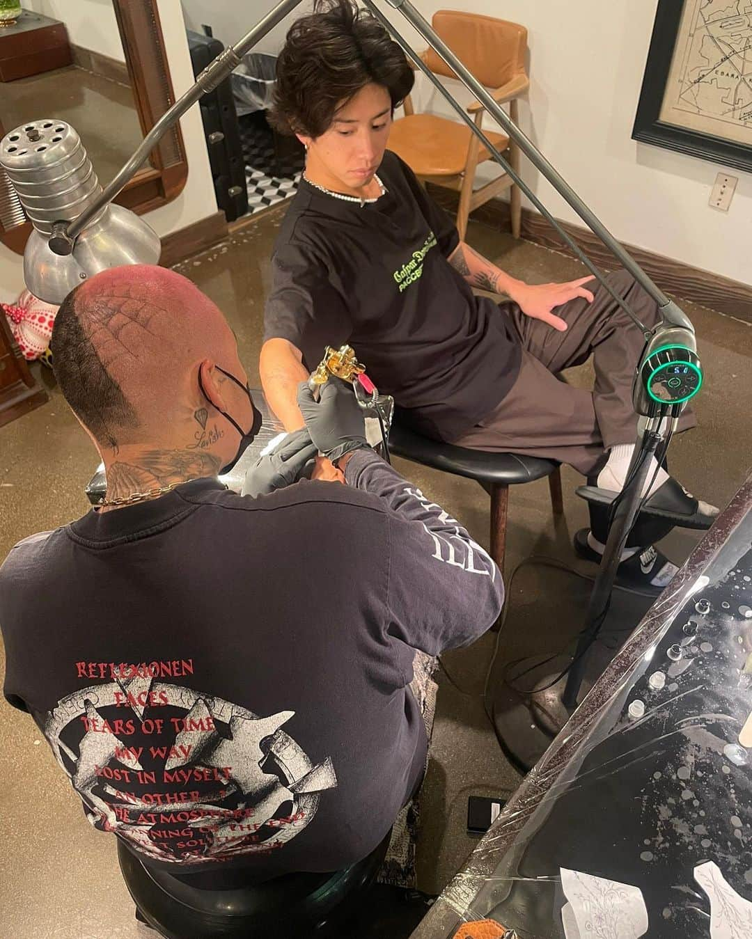 Taka さんのインスタグラム写真 - (Taka Instagram)「Finally I got tattoos from this legend @_dr_woo_」6月2日 2時45分 - 10969taka