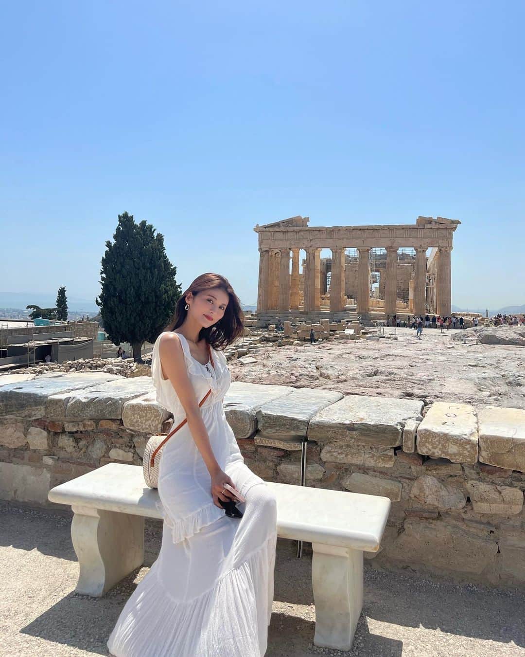 東野佑美さんのインスタグラム写真 - (東野佑美Instagram)「📍Athens, Greece🇬🇷  Parthenon, Acropolis🕊 Amazing, just amazing…🥹 All with iPhone’s regular camera, of course no app‼︎✨   アクロポリスのパルテノン神殿へ🕊  すごい迫力でした🥹 全てiPhoneノーマルカメラの無加工だよ。  修復工事中のところもあったけど それでも圧巻でした🏛✨  #海外旅行 #ヨーロッパ周遊 #ギリシャ #アテネ #世界遺産」6月2日 17時47分 - yumi.higashino