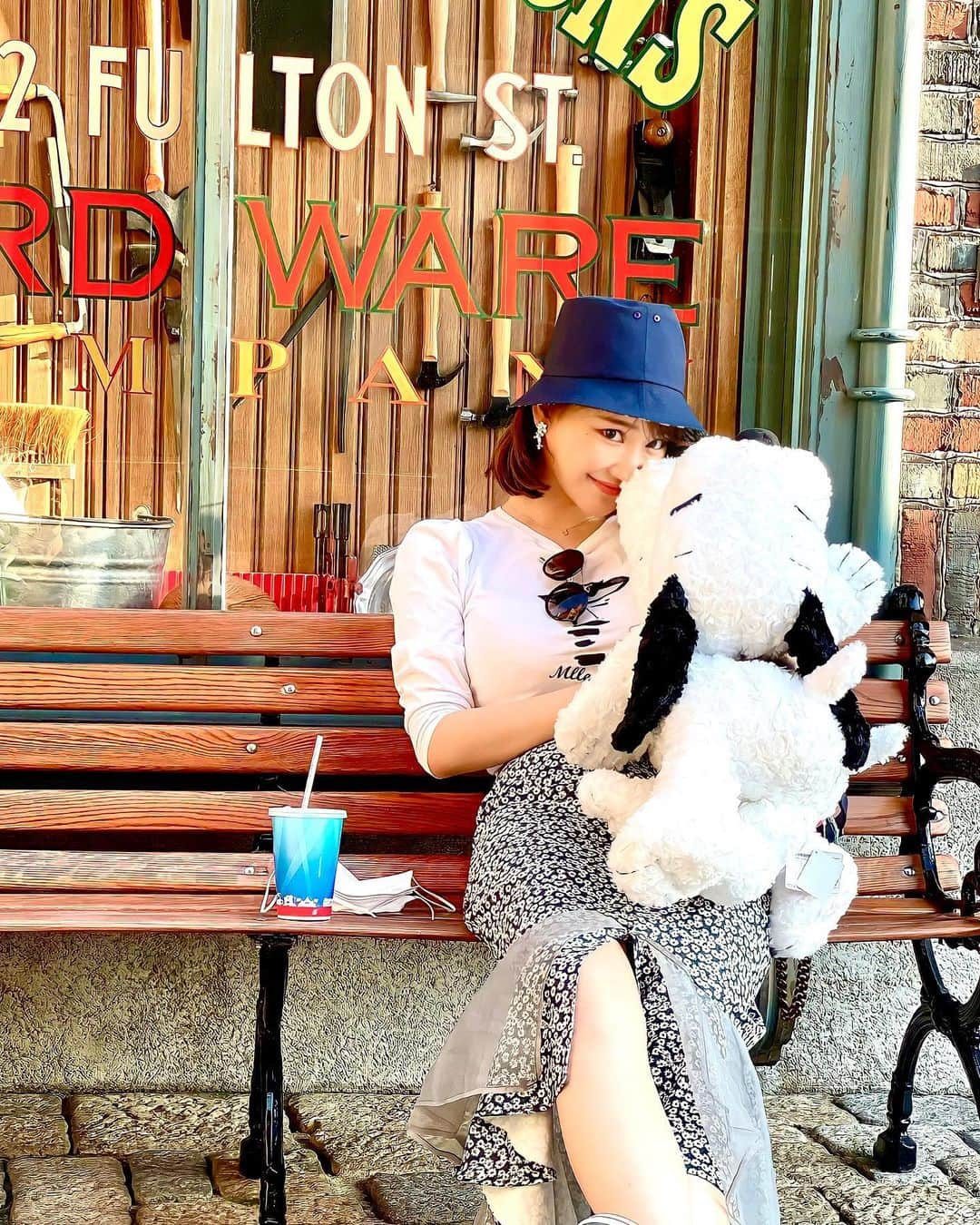 若菜奈央さんのインスタグラム写真 - (若菜奈央Instagram)「息子🐶 デカくてかわいい💕💕🫶 . . . .  The stuffed animal is too cute💕💕  . . . . . . #usj #usjosaka #osaka #snoopy  #スヌーピー #🐶❤️」6月2日 17時51分 - erina_new.62