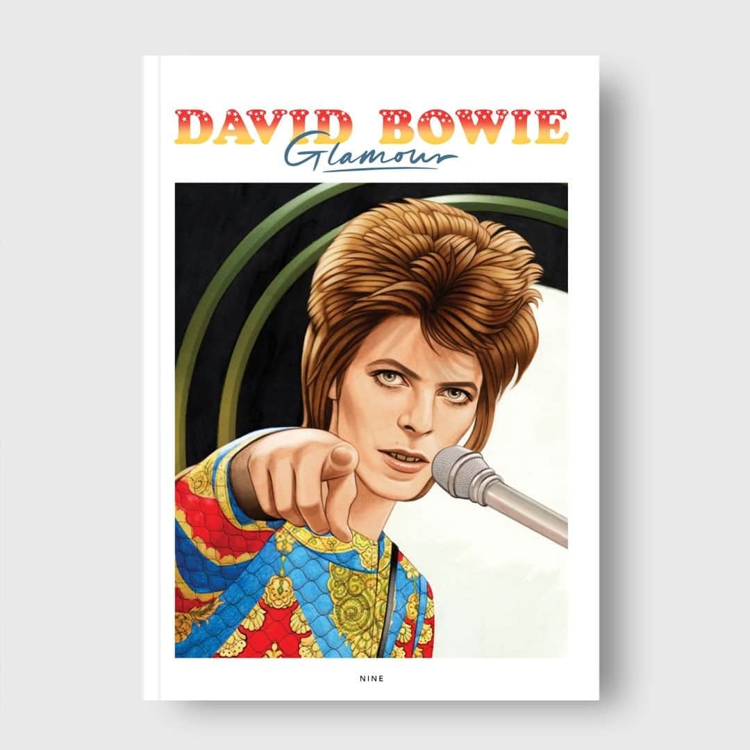 デヴィッド・ボウイさんのインスタグラム写真 - (デヴィッド・ボウイInstagram)「DAVID BOWIE GLAMOUR FANZINE #9 EXCLUSIVE COVER REVEAL  “I had to phone someone, So I picked on you hoo-hoo...”   The folks at David Bowie Glamour Fanzine have been in touch with details of two versions of the upcoming Issue Nine, created specifically for The David Bowie World Fan Convention. (Swipe to see)  Both boast beautiful new works by @helengreeen. SEE THE COMMENTS SECTION to read the lowdown from the DBG team.  While not an official event, we wish every success to the DAVID BOWIE WORLD FAN CONVENTION.  @bowieconvention - event @davidbowieglamourfanzine - organiser @liverpoolsoundcity - organiser  #DavidBowieGlamourFanzine #ZiggyStardust50 #BowieConvention2022」6月3日 3時55分 - davidbowie