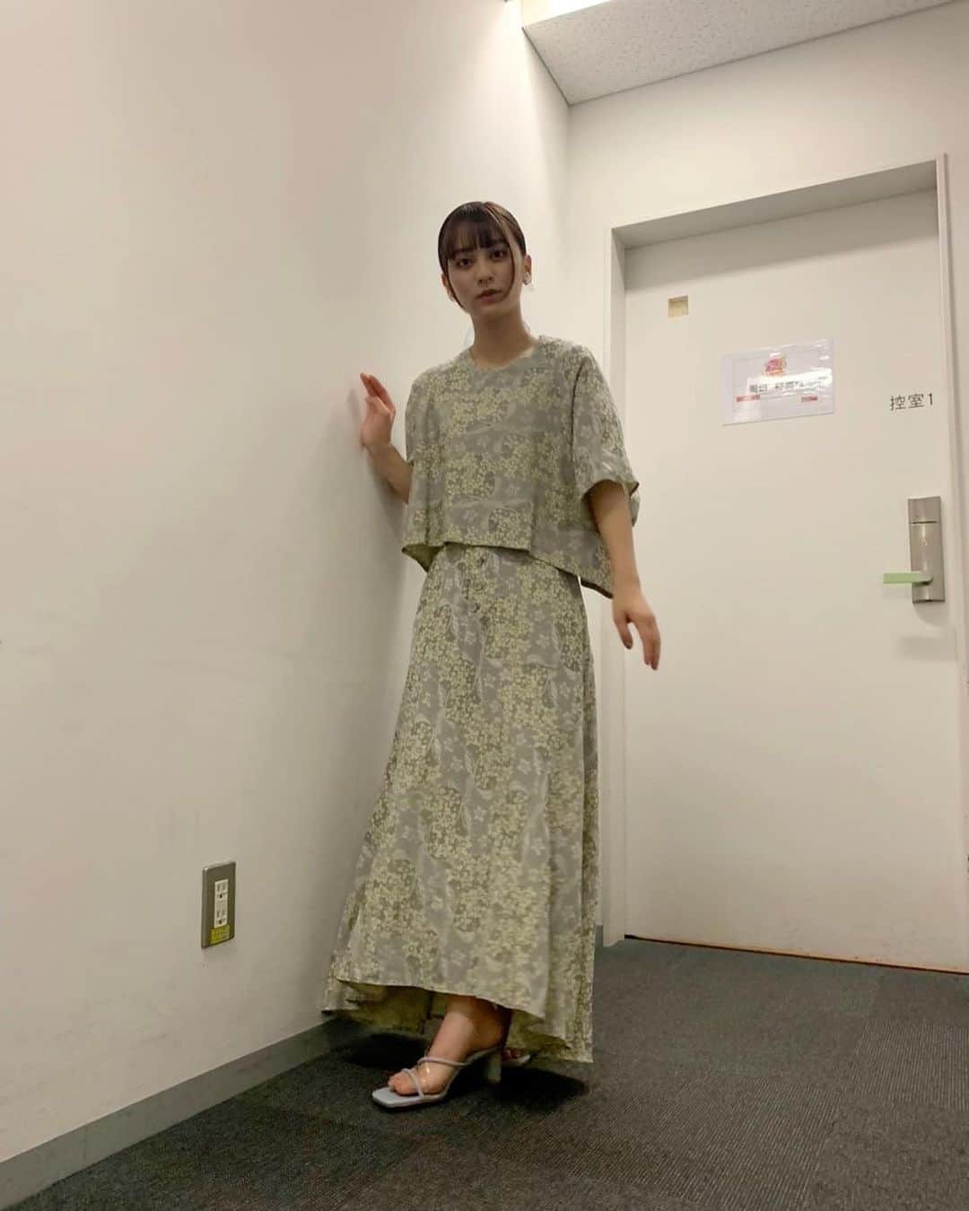 岡田結実さんのインスタグラム写真 - (岡田結実Instagram)「清楚にだってなれるんだもん！！！！！！！！ぷんすか！多分！！！！！！涙  セットアップ @yee_tyo  イヤリング @danaethefashion  サンダル @randa_pic」6月3日 13時18分 - okada_yui_official