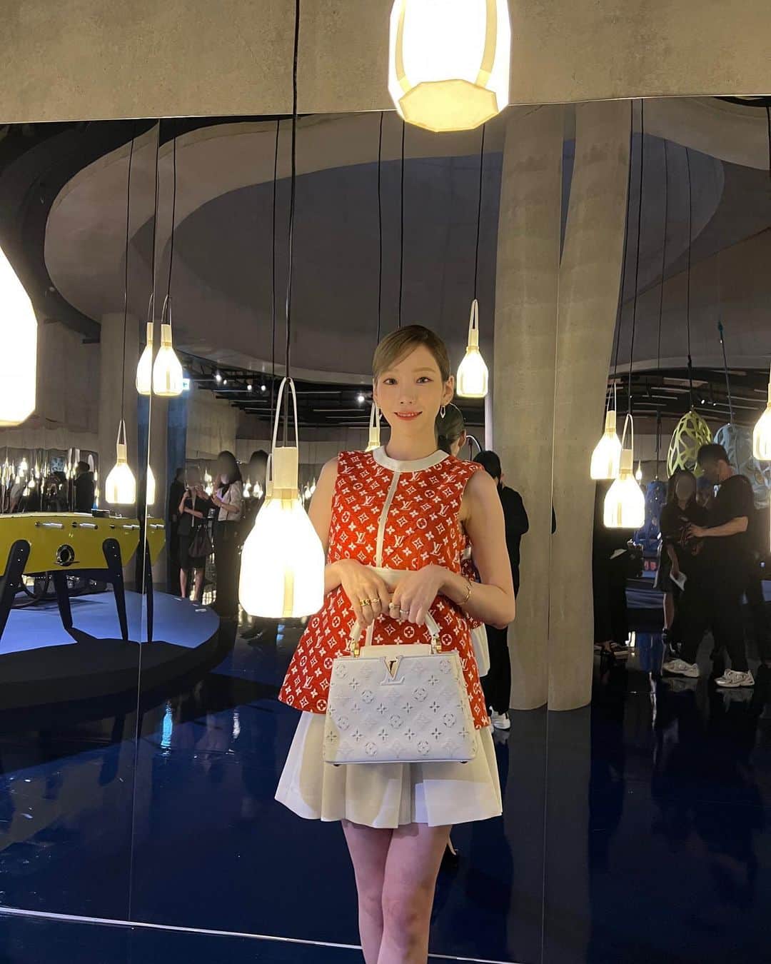 テヨン さんのインスタグラム写真 - (テヨン Instagram)「힐링🫠💡 @louisvuitton #LVobjetsnomades 루이 비통 오브제 노마드 전시 (Louis Vuitton Objets Nomades Exhibition) 2022. 6. 7 - 6. 19」6月3日 15時19分 - taeyeon_ss