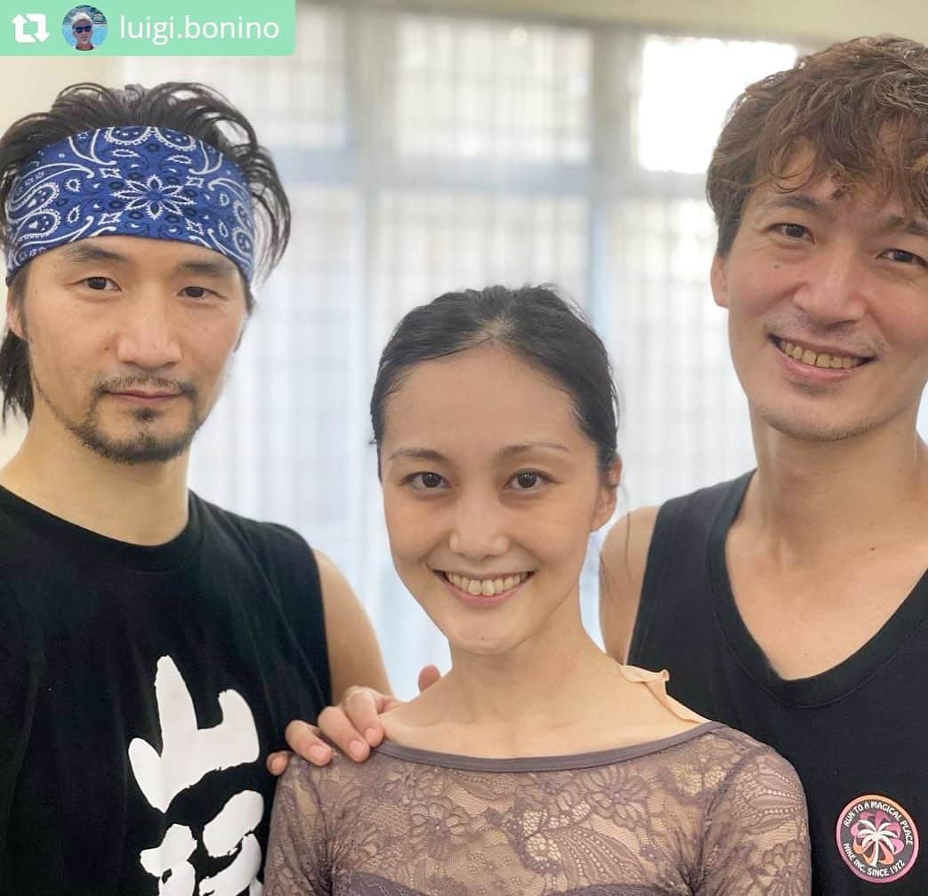 牧阿佐美バレヱ団さんのインスタグラム写真 - (牧阿佐美バレヱ団Instagram)「We are happy to have you with us❤️  ◆「ノートルダム・ド・パリ」のスーパーバイザーとして只今バレエ団にて指導をしてくださっているルイジ・ボニーノさんのInstagramより◆  #Repost @luigi.bonino with @let.repost  • • • • • • The cast of Notre Dame with Asami Maki ballet #luigibonino #asamimakiballet #notredameparis #dancers #cast #tokyo #rolandpetitballet #  ━━━━━━━━━━━━━━━━━━━━━━━  牧阿佐美バレヱ団「ノートルダム・ド・パリ」ローラン・プティ振付  ■日時： 2022年6月11日（土）　15：30 2022年6月12日（日）　14：00 ＜全2回公演＞上演時間 約２時間（休憩含む）  ■会場： 東京文化会館大ホール  チケットのご購入、ファンクラブへのご入会はプロフィール欄のバレエ団ホームページから👇 @asamimakiballettokyo * * * #ローランプティ #rolandpetit  #牧阿佐美バレヱ団 #牧阿佐美バレエ団 #AsamiMakiBallet #ballet #balletdancer #バレエ #クラシックバレエ #ノートルダムドパリ #ノートルダムの鐘 #notredame #notredamedeparis #エスメラルダ #esmelarda #東京文化会館大ホール」6月3日 15時24分 - asamimakiballettokyo