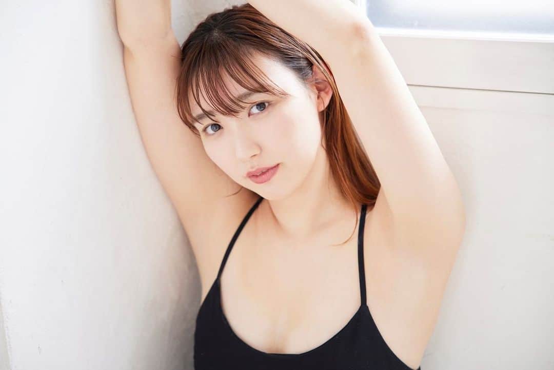 新田ゆうさんのインスタグラム写真 - (新田ゆうInstagram)「【東京カレンダー】さんにて フィギュアスケートの事や、芸能活動、恋愛について赤裸々に語りました。 ぜひ取材記事見てください🙆🏻‍♀️」6月3日 16時13分 - yuu_nitta1018