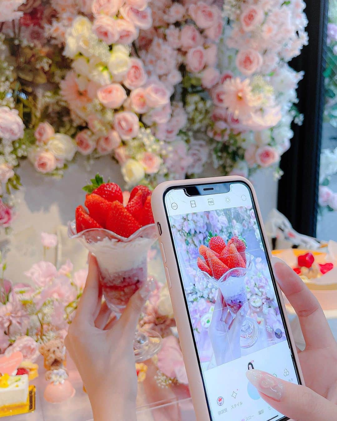 あやちゃんさんのインスタグラム写真 - (あやちゃんInstagram)「お花に囲まれてアフタヌーンティー 💗🌸🌷 ☕ @gingergardenaoyama  もうめちゃくちゃに可愛すぎて終始ｶﾜｲｲｶﾜｲｲ連呼してた🥹💗💗  カフェに合わせてピンクコーデに💗 これはPOPUPstoreで販売するものだよ🤍 @avectoi_official_   内装も豪華だし セイボリーも凄い美味しかったからオススメすぎる🥪🍔  バースデーケーキプランもあるから お誕生日のお祝いにも利用してみて🍓  #gingergardenaoyama  #ジンジャーガーデン青山  #表参道カフェ #表参道ランチ #表参道スイーツ #明治神宮前カフェ #青山カフェ #アフタヌーンティー #表参道アフタヌーンティー #原宿カフェ #アフタヌーンティー巡り #東京アフタヌーンティー #ピンクアフタヌーンティー #ピンクカフェ #ピンクコーデ #バースデーケーキ #バースデープレート #誕生日プレート」6月3日 20時50分 - aya.you.love.r