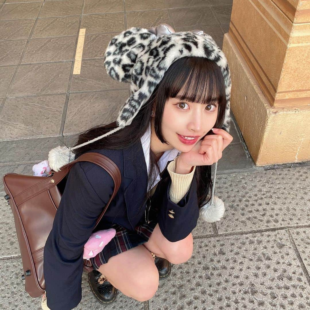 藤川らるむさんのインスタグラム写真 - (藤川らるむInstagram)「また制服ディズニーしたい😾💭  ⁡ ⁡ ⁡ ⁡ ‬ ⁡ ⁡ ⁡ ⁡ ⁡ 여자 #followｍe #follower #女孩 #섹시한 #fashion #ınstagood #photooftheday #art #cute #style #me #패션스타그램 #セルフィー #igersjp #selfie #팔로우환영 #란제리 #속옷 #น่ารักจัง #ใสใส#สคใส #ยิ้ม #คําคม  #สาวออฟฟิต#ถกและดีมือนจริง #สาวออฟฟิศ  #制服 #制服ディズニー」6月3日 21時13分 - ralumu_00