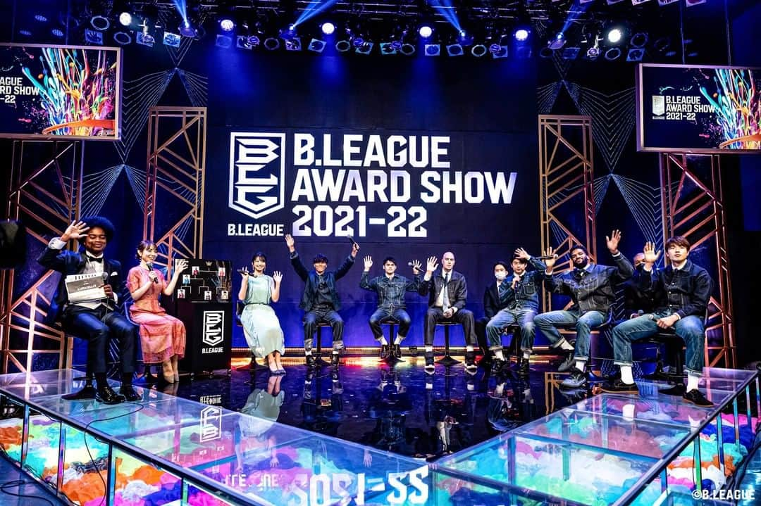 B.LEAGUEさんのインスタグラム写真 - (B.LEAGUEInstagram)「. 📸📸📸 SWIPE ▶▶︎▶︎︎  🏅B.LEAGUE AWARD SHOW 2021-22🏅  #Bリーグアワード #Bリーグ」6月4日 20時00分 - b.league_official