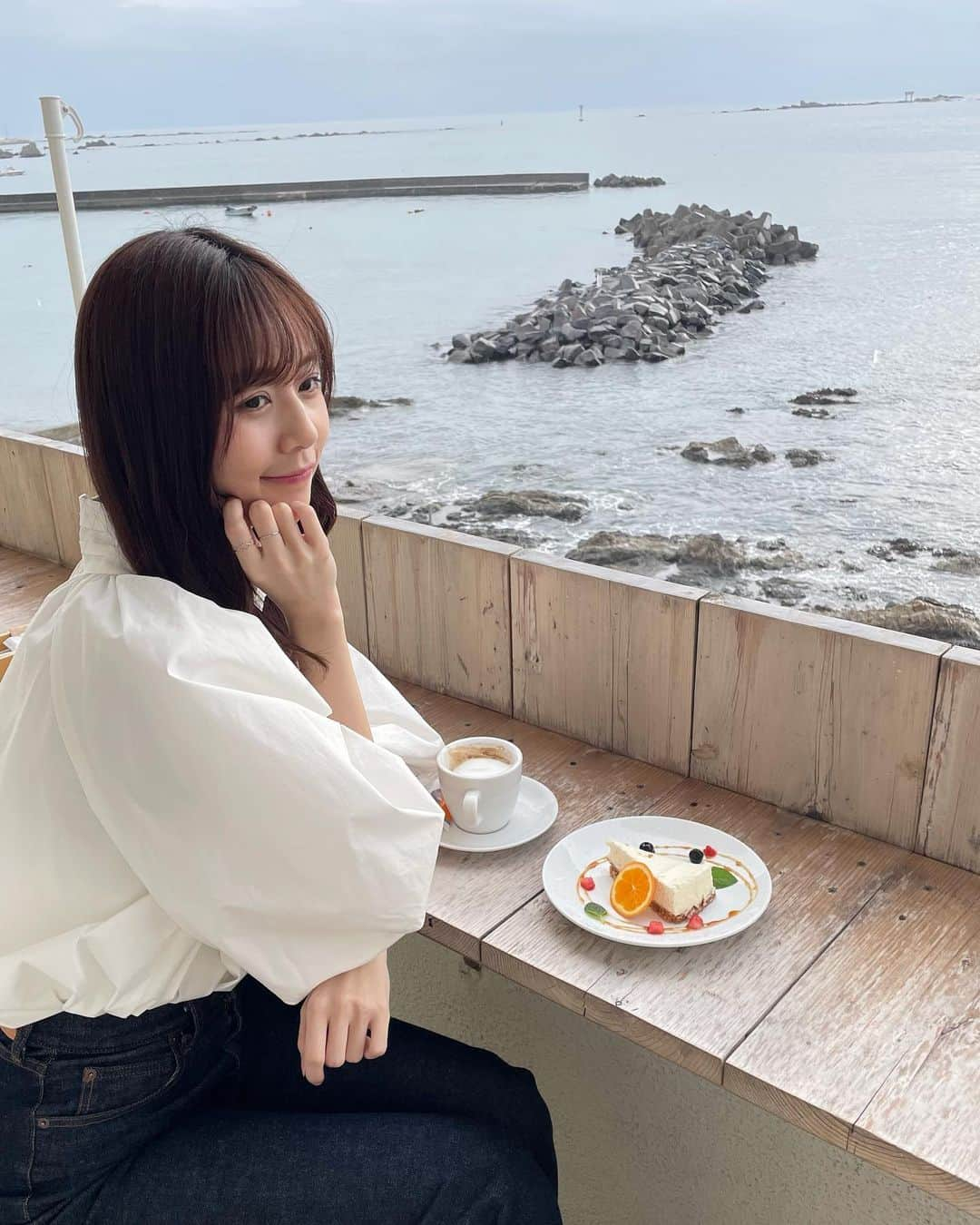 杉浦みずきさんのインスタグラム写真 - (杉浦みずきInstagram)「. いつかの初夏のドライブ旅 運転しながら友達とふかーーーーく語り合う時間が最高にすき😂  #underthepalmo  #pacificdrivein  #鎌倉カフェ #湘南カフェ #江ノ島カフェ」6月4日 20時32分 - mizuki_sugiura