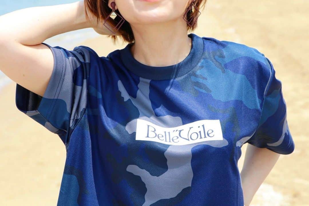秋丸美帆さんのインスタグラム写真 - (秋丸美帆Instagram)「私のアパレルブランドBelle”Voile （ベルボイル）@bellevoile_grm から、夏の新作が出ます🍉😆 夏の釣りにオススメのドライメッシュ素材で、Tシャツは迷彩柄でカッコいいです☺️ 日焼け対策で、ドライパーカーも作りました😆（S〜XXL） 6月中旬受注スタートなので、日にちが確定するまでもうしばらくお待ちくださいませ(^^)  その他、新作情報は @bellevoile_grm でCHECK🌟  #fising #bellevoile #ベルボイル #みっぴ #釣り #アパレル」6月6日 18時21分 - mippy34