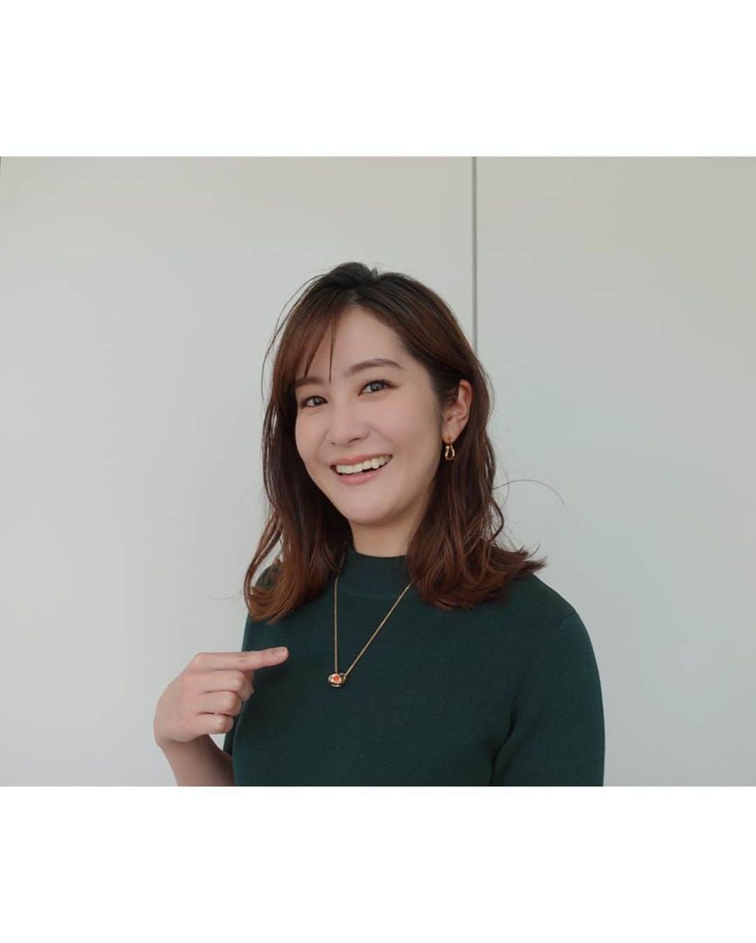 林美桜さんのインスタグラム写真 - (林美桜Instagram)「. 休日に#ストレンジャーシングス を一気見…🥺 私も裏側の世界が見えるような気がしちゃってます。 . 衣装 1.2枚目 トップス・スカート @naturalbeautybasic_official アクセサリー @starjewelry_press  3.4枚目 ワンピース・スカート・ ネックレス @lanvin_en_bleu_womens イヤリング @ete_official #ワイドスクランブル#衣装#ootd#梅雨#梅雨入り#スカート#ブラウス#夏コーデ#アクセサリー#strangerthings #아나운서 #비#fashion#雨」6月6日 21時37分 - miou0hayashi