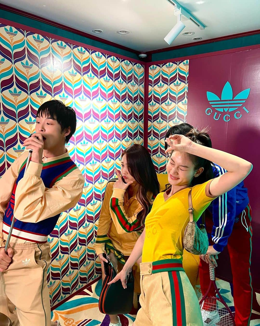 キム・ハヌルさんのインスタグラム写真 - (キム・ハヌルInstagram)「구찌x아디다스 #GUCCI#ADIDAS」6月7日 21時05分 - haneulkim1217