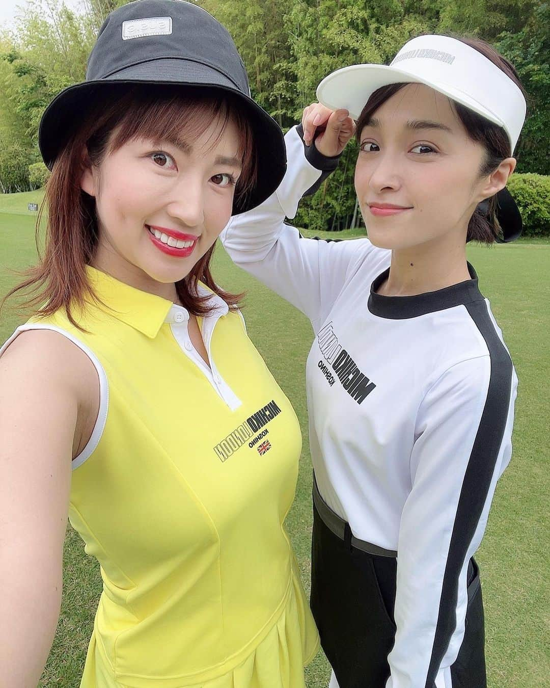 庄司ゆうこさんのインスタグラム写真 - (庄司ゆうこInstagram)「みひろちゃんと初ゴルフ⛳️❤️ みっひーとは14年前、おねがいマスカットで初めて会ったんだけど、そのときは話し掛けるのすら当時はめちゃくちゃ緊張していたから、こうやってゴルフに行ける仲になるとは思ってもいなかったから嬉し過ぎる🥺❤️昔から気さくで、飾らない性格は変わってなくて今日のゴルフで更に好きになったよー✨😍 ゴルフウェアはみっひーがアンバサダーしている @michiko_london_golf をお揃いで着たよ❣️帽子は @susic_golf のです✨ 上下イエローは目立ち過ぎたけどゴルフ場だしいいよね、、笑 スコア順位はめぐちゃん→みっひー→私→ゆりちゃん🤗 来月はある番組でゴルフロケもあるのでいい加減、練習に行かないとだわ🤣笑 #ゴルフ#ゴルフ女子#ゴルフウェア#ゴルフコーデ#ミチコロンドン#太平洋クラブ市原コース#ゴルフ好きな人と繋がりたい #ゴルフ女子コーデ #ゴルフ女子#イエローコーデ」6月8日 0時05分 - yuko.shoji