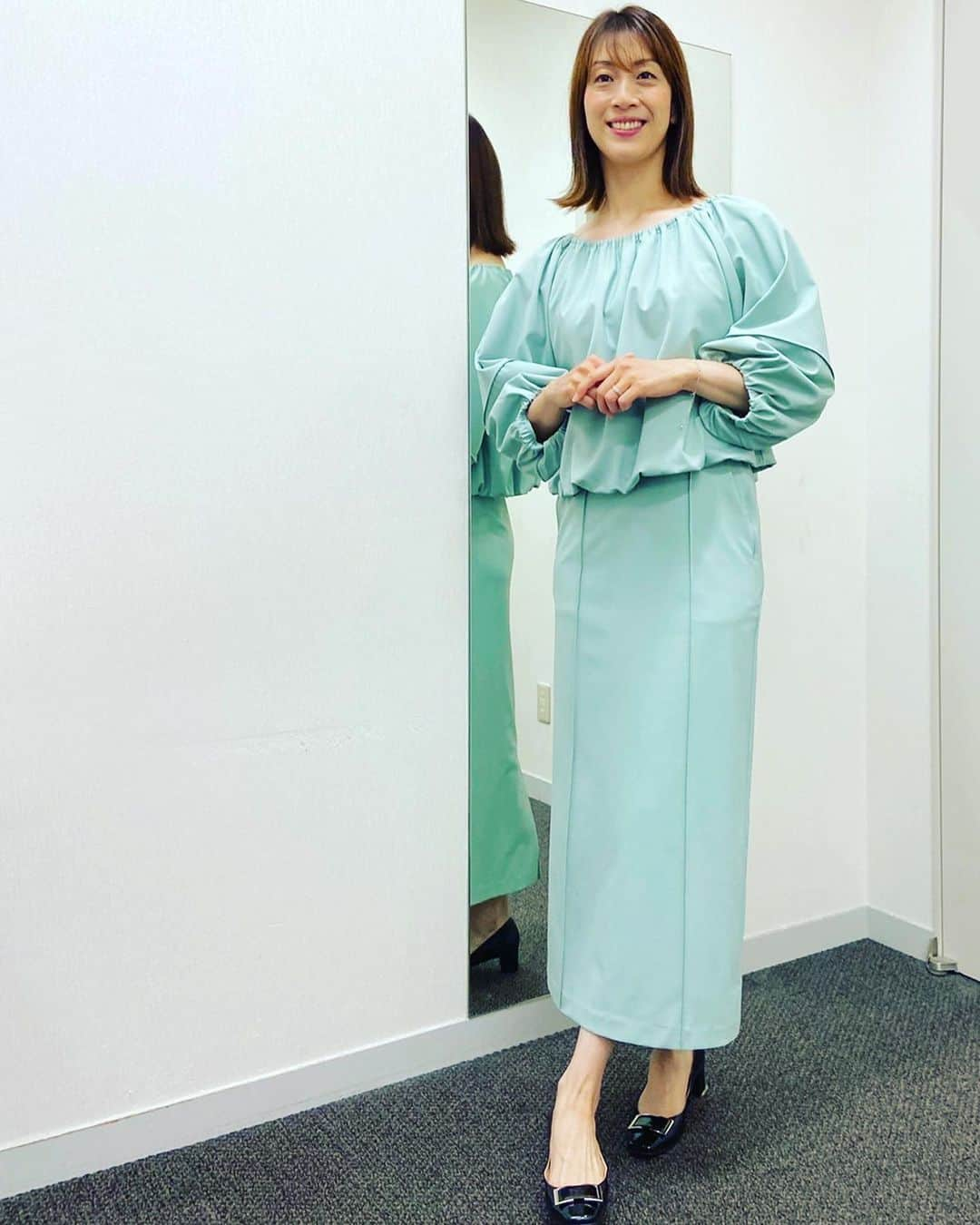 寺川綾さんのインスタグラム写真 - (寺川綾Instagram)「報道ステーション衣装👗 6月4日o.a.分です✨✨ 爽やかカラーで素敵でした🥰 熱盛キャップも😆⚾️ この熱盛キャップは残念ながら 販売されていないそうです🥲 #報道ステーション  #6月4日  #オンエア  #セットアップ  #バルーントップス  #ミントグリーン  #milaowen  #イヤーカフ  #ブレスレット  #room  #シルバーアクセサリー  #パンプス  #diana  #ダイアナ  #衣装  #ありがとうございました🙏」6月8日 14時11分 - terakawaaya_official