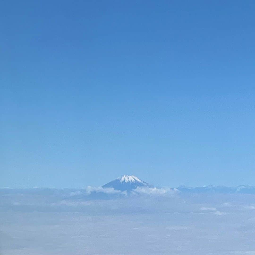 馬場典子さんのインスタグラム写真 - (馬場典子Instagram)「今日は青が濃い #富士山  #馬場典子 #ばばちゃんネル」6月9日 8時19分 - baba_channel