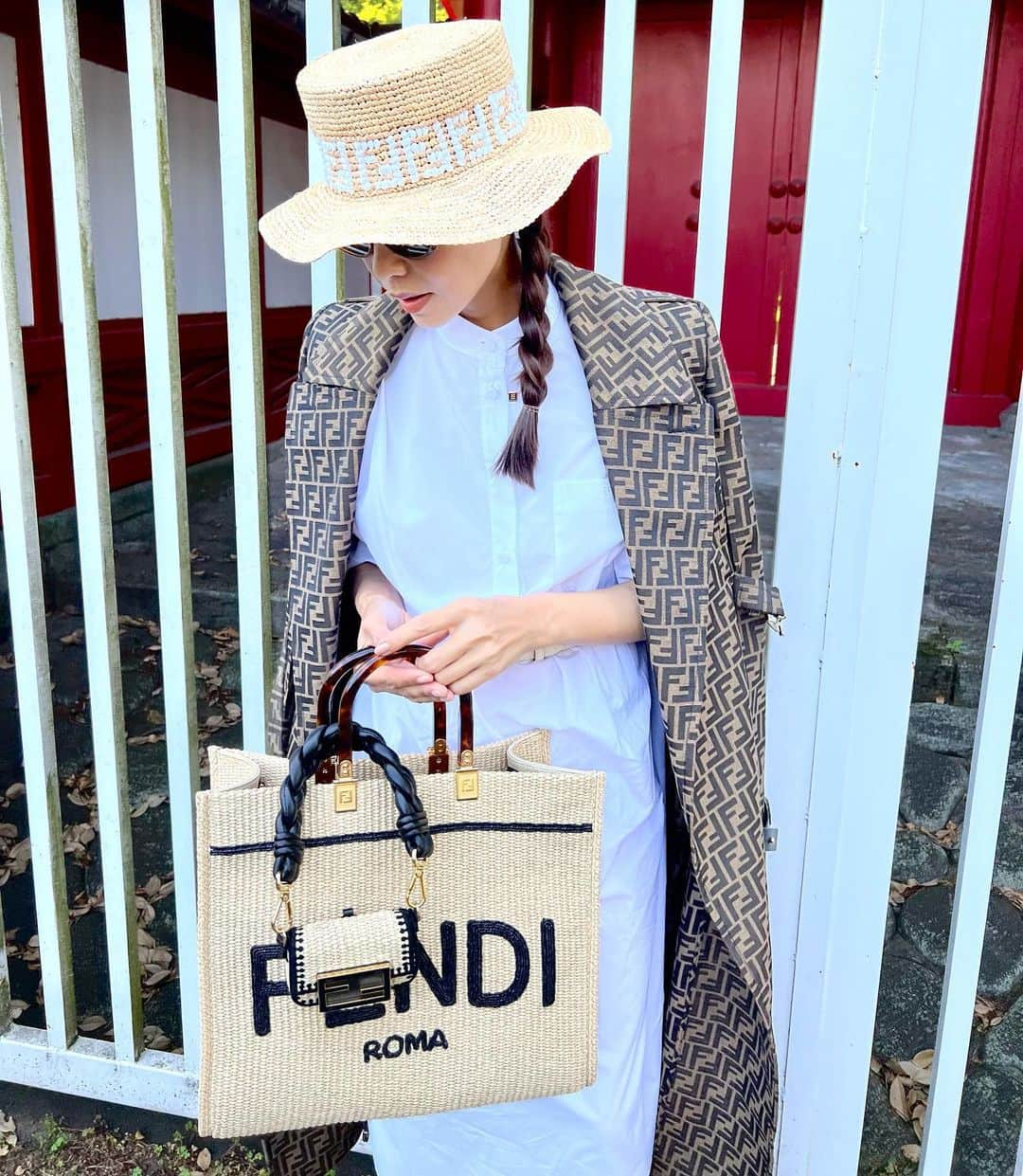 滝沢眞規子さんのインスタグラム写真 - (滝沢眞規子Instagram)「@fendi 🌈☀️🌻🌺🍧🌴 SUMMER COLLECTION #Fendi #FendiSS22​ @Fendi」6月9日 17時45分 - makikotakizawa