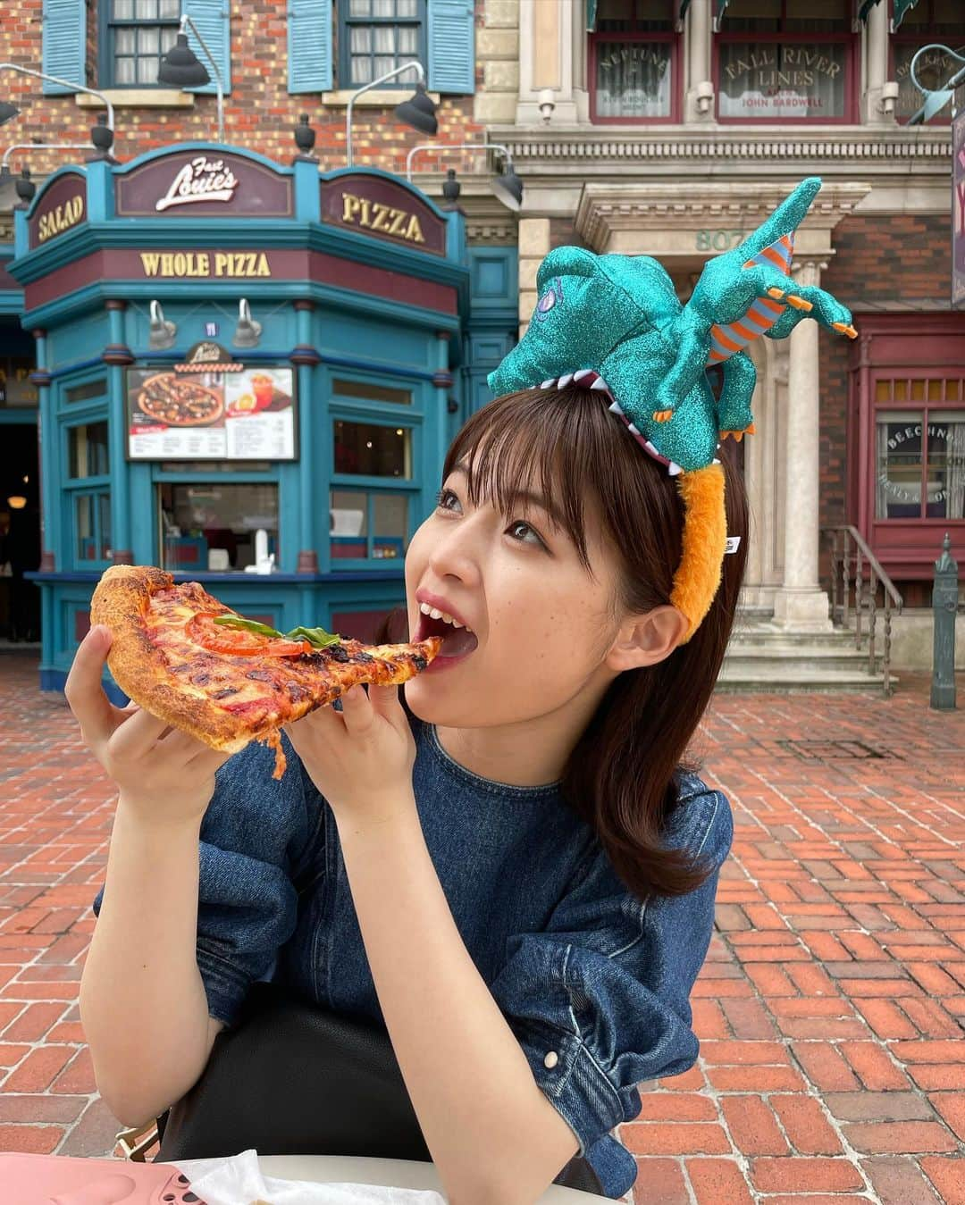 海老野心さんのインスタグラム写真 - (海老野心Instagram)「ピザ食べたい🍕🍕🍕 #ユニバ #ピザ」6月9日 19時02分 - heart_u29