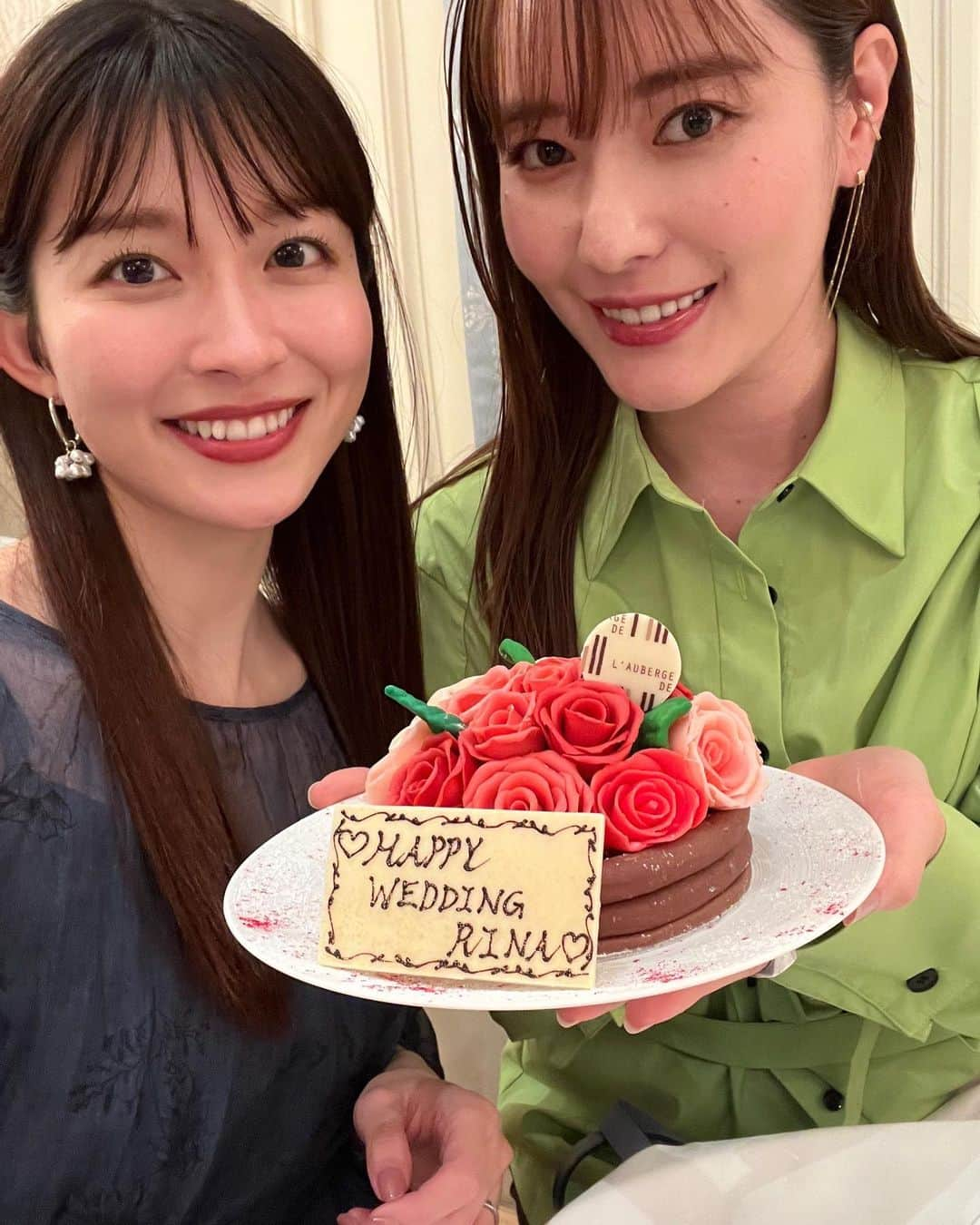 山本里菜さんのインスタグラム写真 - (山本里菜Instagram)「. 大好きなみなほさん❤️ ありがとうございます🥹  久しぶりにたくさんお話しできて いっぱいパワーもらいました✨  いつお会いしてもキラキラしてるお姉ちゃんに私も頑張ろうと背中を押されます！！🫶💕  幸せな時間でしたっ🍰  #林みなほ　#ありがとうございます」6月9日 19時07分 - rinayamamoto_0622