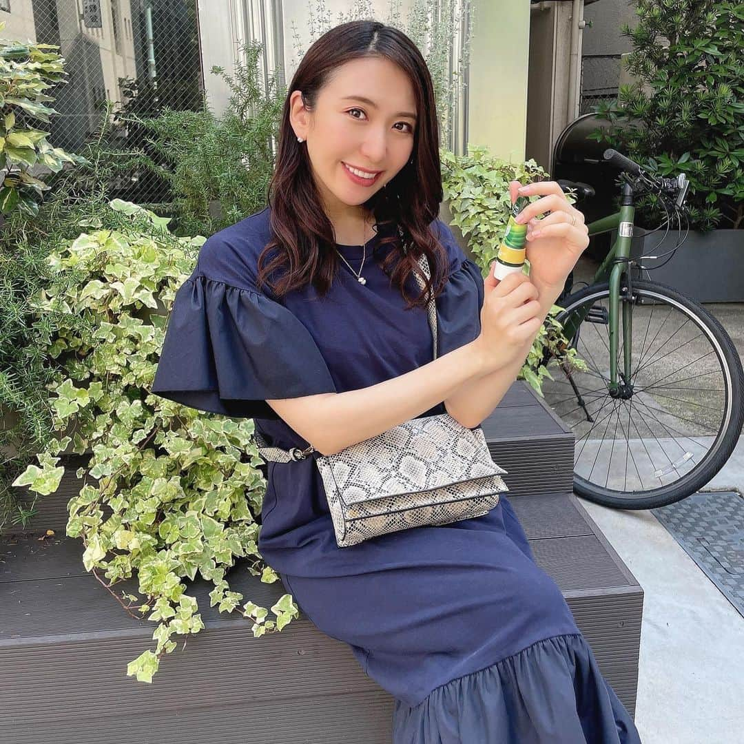 mimiさんのインスタグラム写真 - (mimiInstagram)「今日はお天気気持ちよかったねー🌞  私はこの時期から蚊に好かれるから （めちゃくちゃ刺される人）  日焼け止め＋虫除けスプレーが必須😫  今年は日焼け止めに虫が嫌いなアロマの香りを配合したUVクリームをゲットしたよ👍 これ一本で済むとか嬉しい🥹✨ しかもオーガニックでお肌にも優しいの🥺 （赤ちゃんもok✨）  石鹸やボディソープで簡単に落とせるのも良き🙌 ・ PR @madonna_official.jp #オーガニックスキンケア #日焼け止め #UVクリーム #日焼け止めクリーム #虫よけ #オーガニックコスメ #オーガニックライフ #オーガニックマドンナ #虫に好かれる #虫除け必須 #蚊に刺されやすい #ベビーにも使える #ベビーuvクリーム #美白ケア #日焼け止め対策 #uv対策 #焼けたくない #japanesegirl #mimi美容」6月9日 19時18分 - chan.mi3