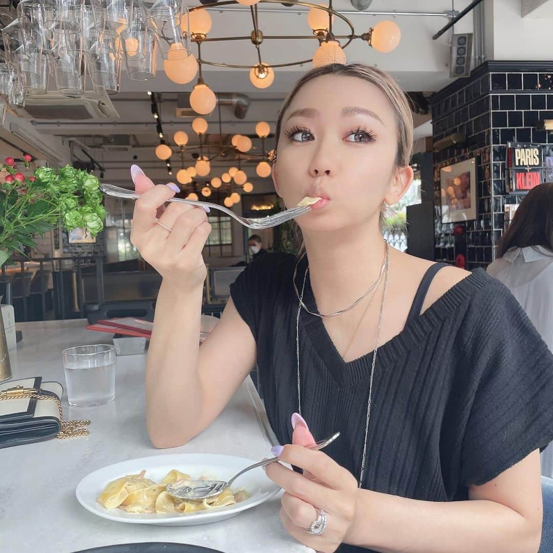 倖田來未さんのインスタグラム写真 - (倖田來未Instagram)「. Lunch Time🍝 ⁡ #lunch #pasta #cafe #kodakumi #倖田來未」6月9日 20時00分 - kodakumi_official