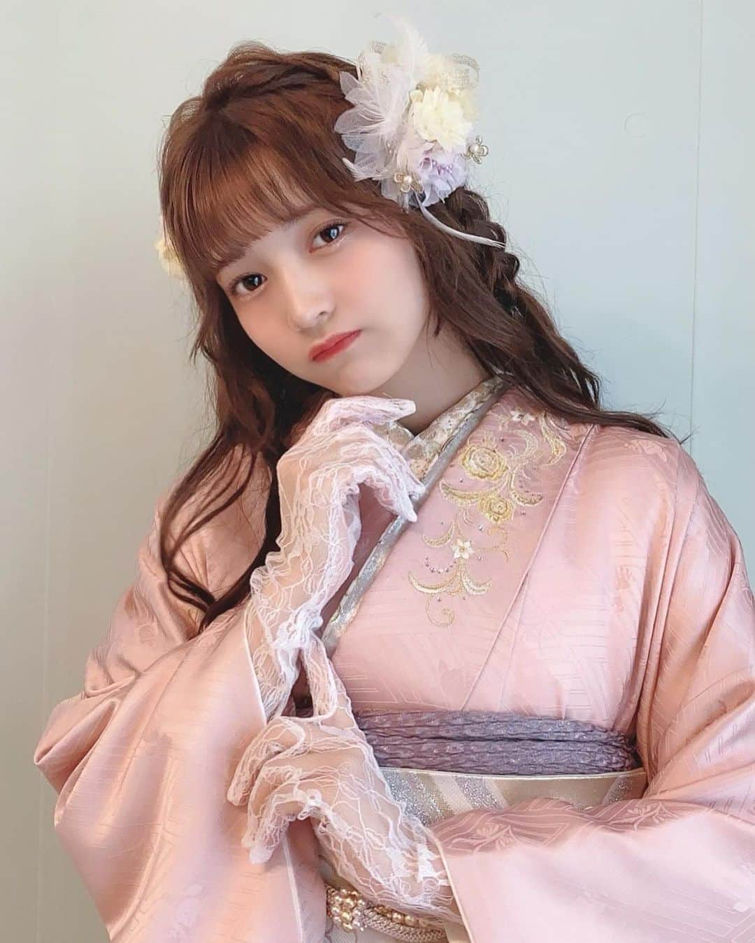 黒嵜菜々子さんのインスタグラム写真 - (黒嵜菜々子Instagram)「お知らせ🥰  kimono LARMEの撮影をしてきました！  @larmemagazine   KIMONO LARME🤍 とっても可愛い振袖で人生初でしたが、 ピンクがとっても可愛くて癒されました🤍 LARMEさんの撮影は毎回明るくとっても楽しく！しおわせな気持ちです  またラルムさん出れるように頑張るぞー！！！  #LARME #KIMONO LARME #振袖  #振袖ヘア #振袖レンタル #振袖前撮り #振袖コーディネート #成人式 #成人式振袖」6月10日 20時55分 - kurosaki0516