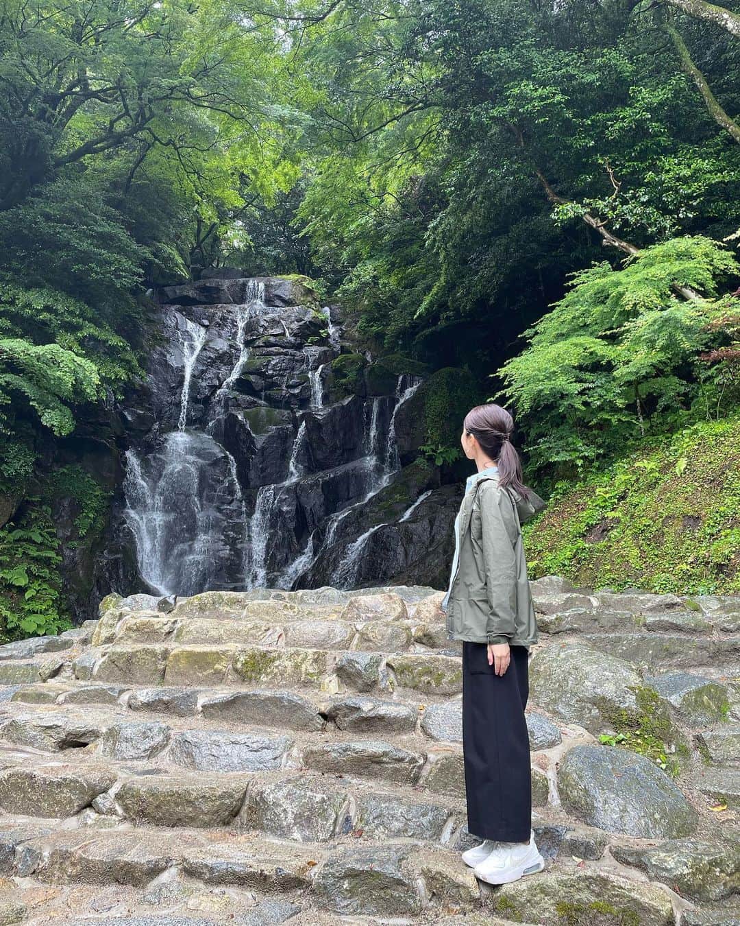 小野彩香さんのインスタグラム写真 - (小野彩香Instagram)「自然に癒されました🌿  #CUBE #TNC #福岡 #糸島 #白糸の滝」6月11日 13時31分 - onoayaka_official