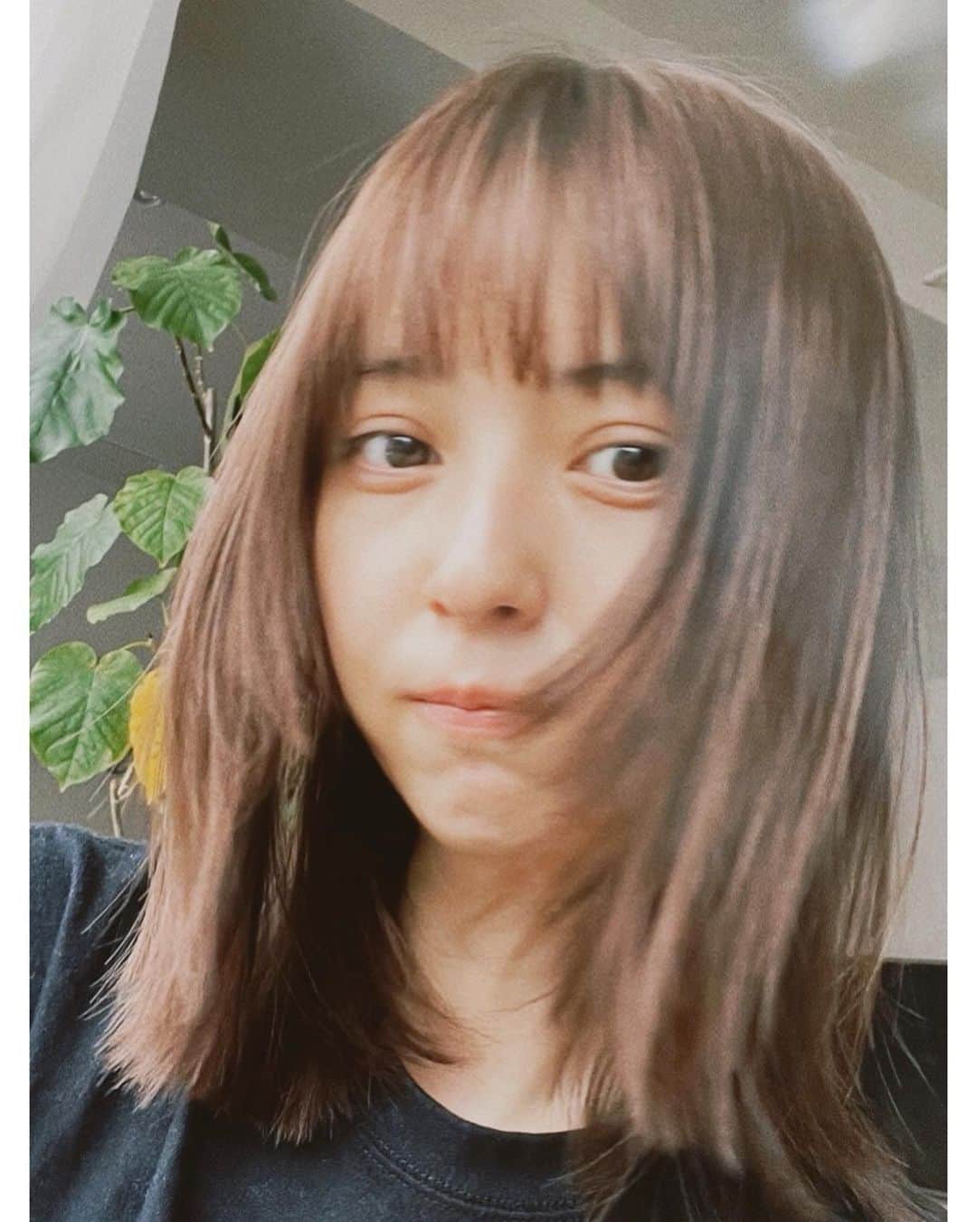 佐々木希さんのインスタグラム写真 - (佐々木希Instagram)「切りました☺︎ 顔周りにレイヤーを✂︎ カラーはピンク系に。 髪切ったらシャンプー楽ですねやはり。✌️  #air」6月11日 14時37分 - nozomisasaki_official