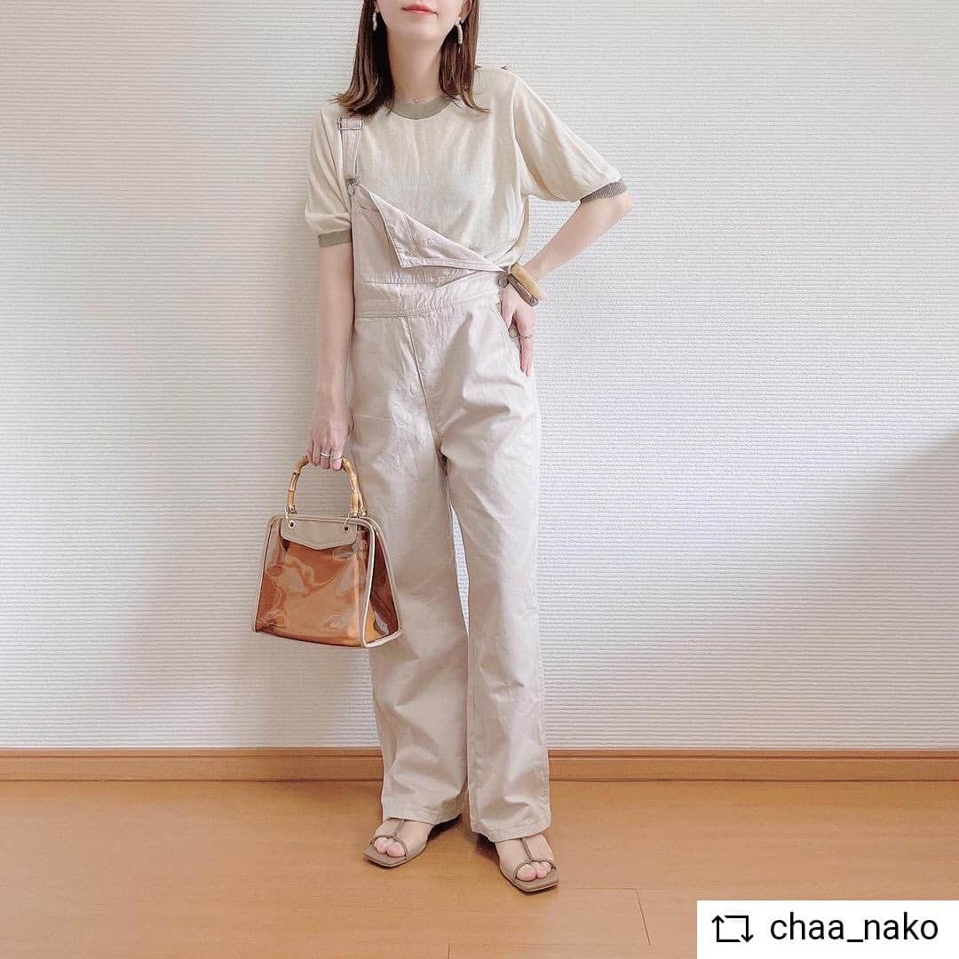 ハニーズ公式さんのインスタグラム写真 - (ハニーズ公式Instagram)「#Repost @chaa_nako • • • • • •  @chaa_nakoさんの投稿です。 素敵な投稿ありがとうございます。  • • • • • •  ⁡ ⁡ ⁡ salopette ⇨ @honeysofficial ・528076042057 オーバーオール モカ 2,980円 ⁡ ⁡ ⁡ ⁡ Honeysさんのオーバーオール𓍯 ハイウエストで履けてパンツ部分は ストレートタイプになっているので脚長効果抜群🥺💗 ⁡ お色はモカを選びました𓂃☕️♡⁎ 身長163cmでLサイズがぴったり🙌 ⁡ ⁡ ⁡ ⁡ ⁡ #春夏コーデ #夏コーデ #オーバーオール #オーバーオールコーデ #サロペット #サロペットコーデ #サマーニット #半袖ニット #tシャツコーデ #サンダルコーデ #honeys #ハニーズ #淡色コーデ #淡色女子 #淡い色コーデ #カジュアルコーデ #大人カジュアルコーデ #大人女子コーデ #プチプラコーデ #プチプラファッション #プチプラ部 #高身長コーデ」6月11日 19時29分 - honeysofficial