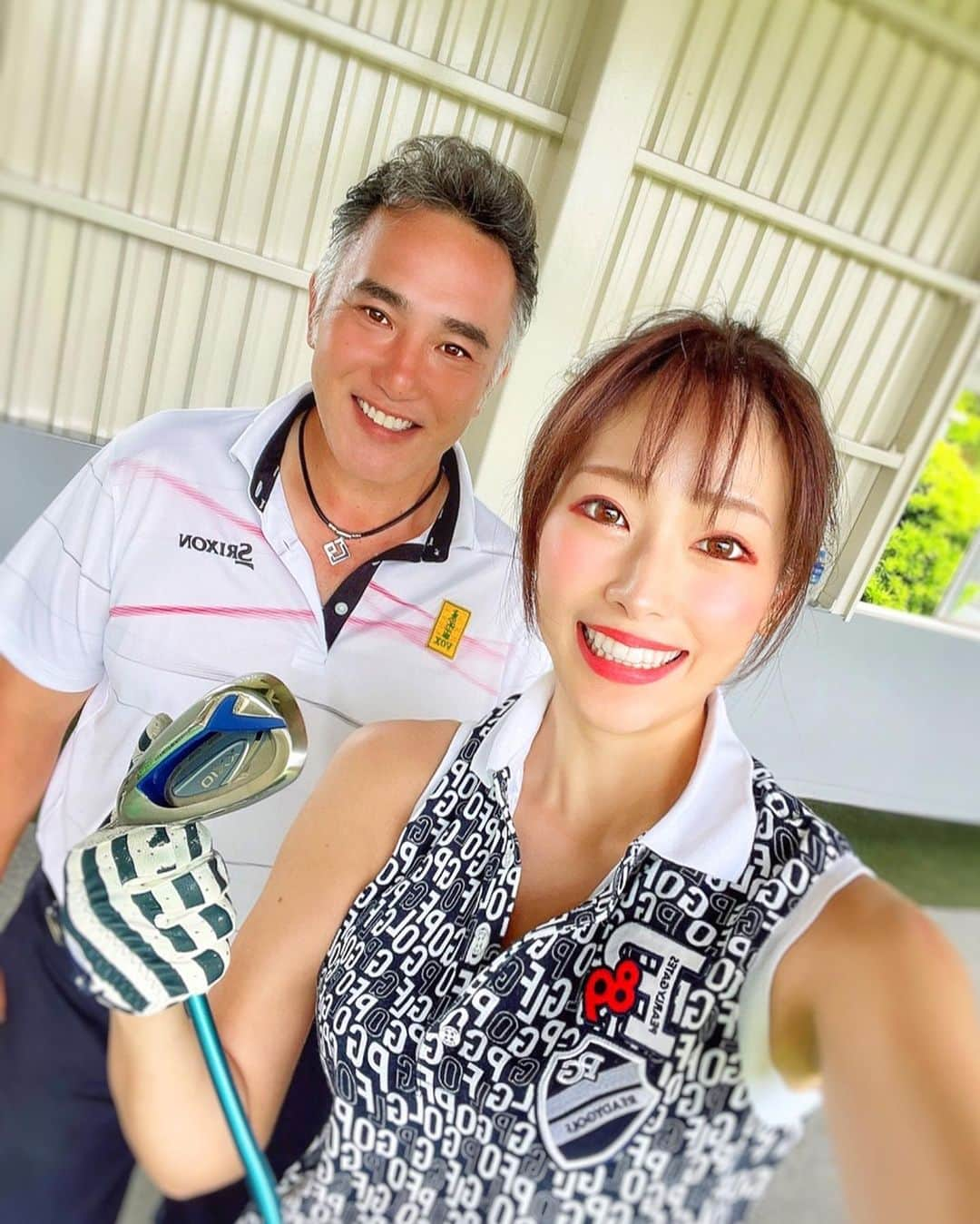 りほさんのインスタグラム写真 - (りほInstagram)「そういえば最近ゴルフを再開しました❤️⛳️ ゴルフ初めて一年ガッツリ練習しまくって、その後一年くらいおやすみしてたので🥹🤣今度はまったり楽しくゴルフ再開します💕笑  町田までヨコヤマゴルフスクール横山健司プロのレッスンにいってきたにょん！🏌🏻‍♀️晴れてたからバイクで走って行ってきた❤️🏍  ゴルフしっかり当たると気持ちいいんだよなー☺️ スイングの形は綺麗で良いらしいんだけど、型にハメすぎて運動神経とかパワーが活かせてないみたい🥹  とりあえず思いっきり振ってみて！！とのこと🏌️‍♀️ 感覚で打つ練習！気合い入りすぎてレッスン1時間半終わったら結構疲れてていい運動になった❤️☺️  スライスがよく出ちゃう悩みとか、アプローチの足の置き方とかずっと疑問に思っていたことも解決してもらいましたっ💕😆  打ちっぱなしは最近ちょっと行ったけど、いつやはりプロに教わると違うなと改めて実感✨☺️とてもフレンドリーで丁寧にアドバイスしていただきました✨  つい新しいスポーツすると熱が入りすぎてガッツリやりすぎてちょっと疲れちゃうので、力を抜きながらやること学びます❤️🤣🤣笑   @yokoyama.golfschool   #ヨコヤマゴルフスクール #東京ゴルフ #横山健司プロ #ゴルフスクール #ゴルフデビュー #ゴルフ初心者女子 #ゴルフレッスン初心者 #ゴルフ上級者 #ゴルフレッスン #ゴルフレッスン動画 #ゴルフレッスンプロ #ゴルフ上手くなりたい #スイング動画 #ドライバーショット PR #ゴルフ女子 #ゴルフ #ゴルフ好きな人と繋がりたい #ゴルフスタグラム #ゴルフスライス悩み #ゴルフコーチ #golf #golfswing #golfstagram #golflesson #ゴルフ好き #ゴルフウェア #ゴルフ大好き #ゴルフコーデ #ごるふ女子 #パーリーゲイツ」6月11日 19時40分 - ri1ho