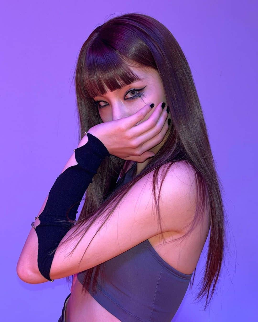ITZYさんのインスタグラム写真 - (ITZYInstagram)「OUT NOW ‘MIX & MAX’❤‍🔥」6月11日 23時20分 - itzy.all.in.us