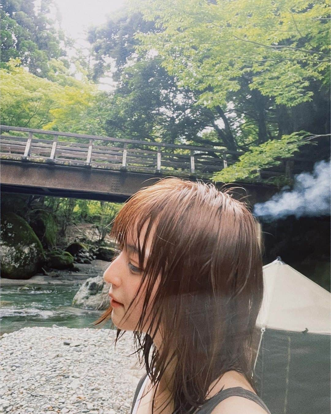 佐々木希さんのインスタグラム写真 - (佐々木希Instagram)「友達家族とキャンプ🏕 今回もテントサウナ☺︎ サウナ後の川も本当に気持ちいいなぁ。 そしてレジンアクセサリーのセット持っていき、友達の娘ちゃんに教えながら作ったハートの指輪が可愛かった…🤍 夜は花火も。 楽しかったなぁ🌈🌈🌈」6月12日 17時22分 - nozomisasaki_official