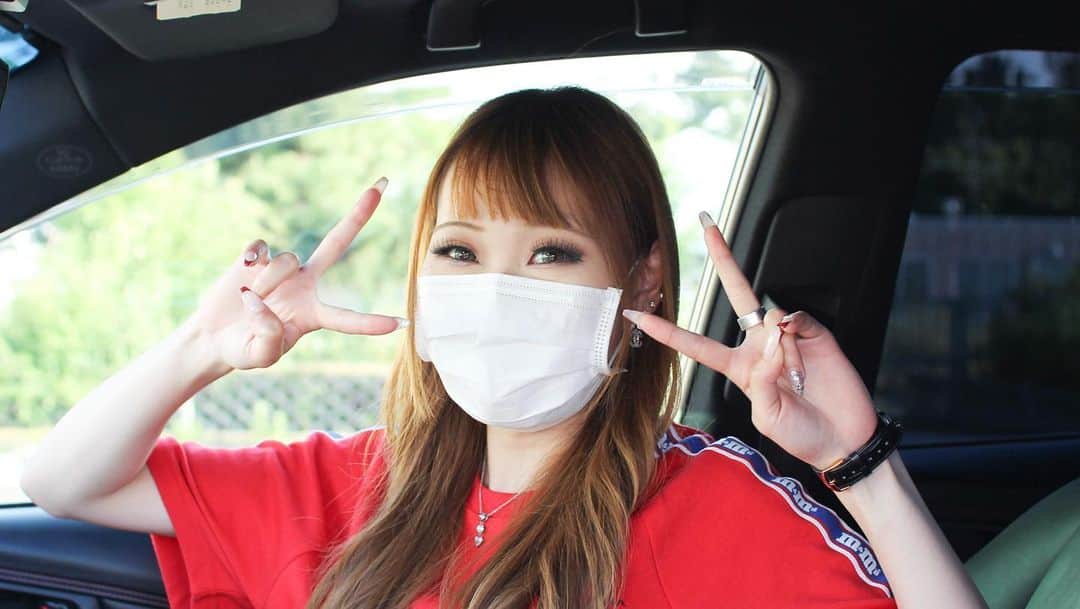 テレスさんのインスタグラム写真 - (テレスInstagram)「昨日の動画の没サムネ達。  #車好き女子 #TOYOTA #harrier  #harrier60  #ハリアー #ハリアー60後期  #ハリアーターボ #愛車紹介 #japanesegirl  #ポートレート」6月12日 18時00分 - tls_telles